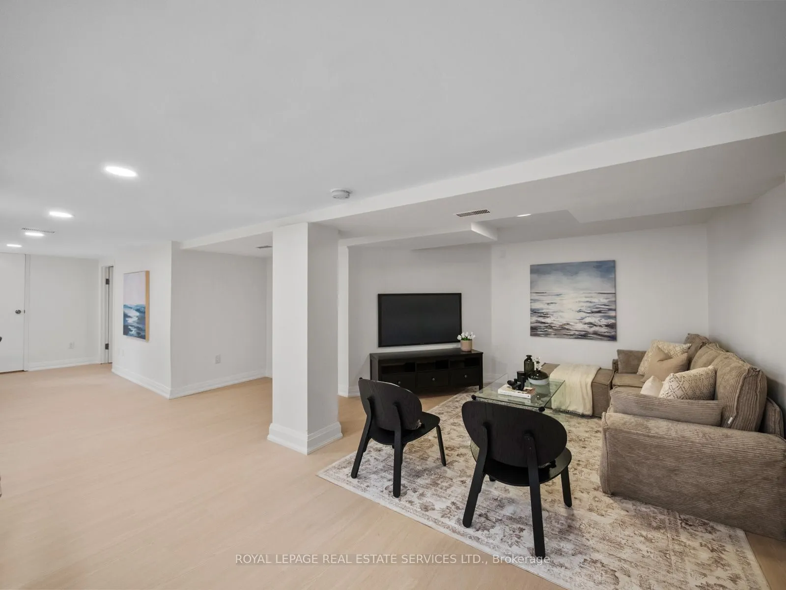 554 Runnymede Road