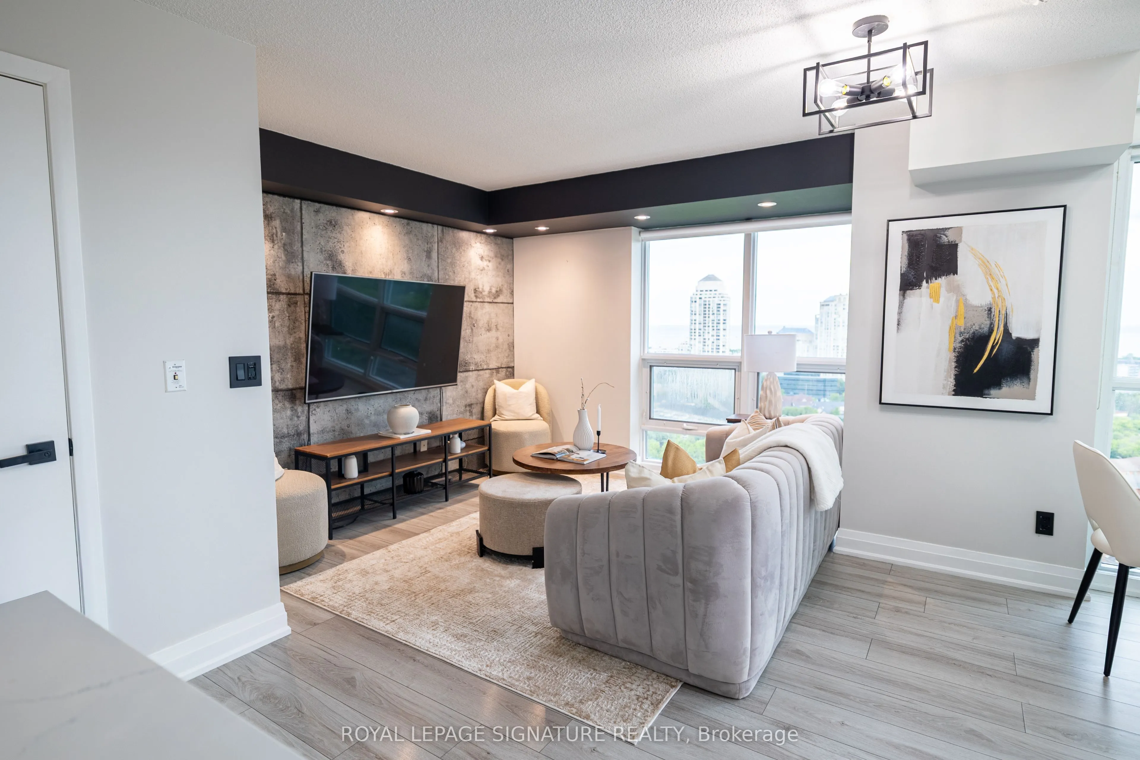 155 Legion Road N #1905
