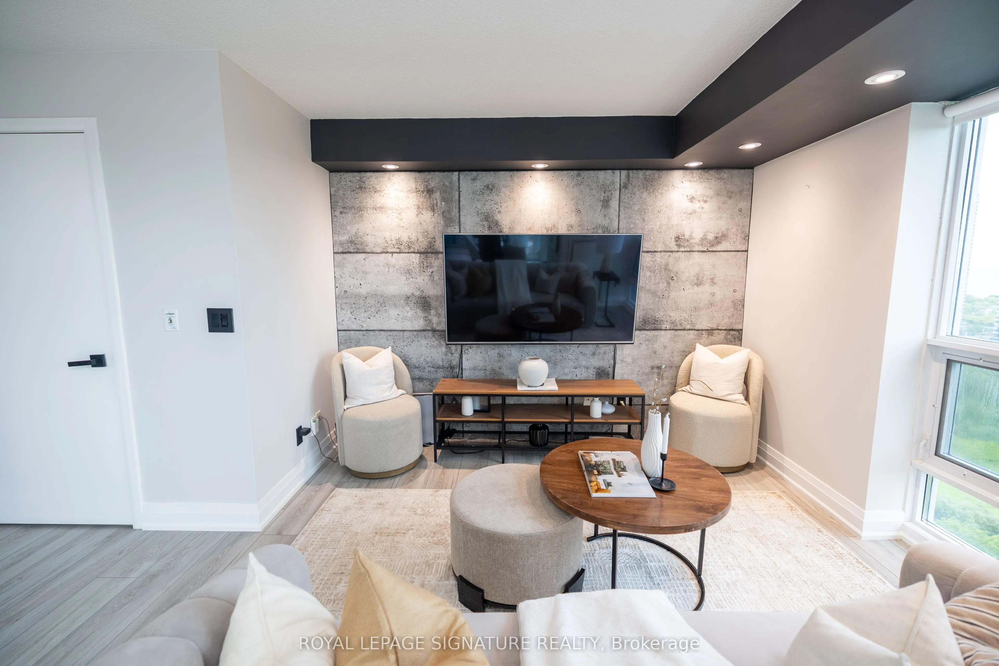 155 Legion Road N #1905