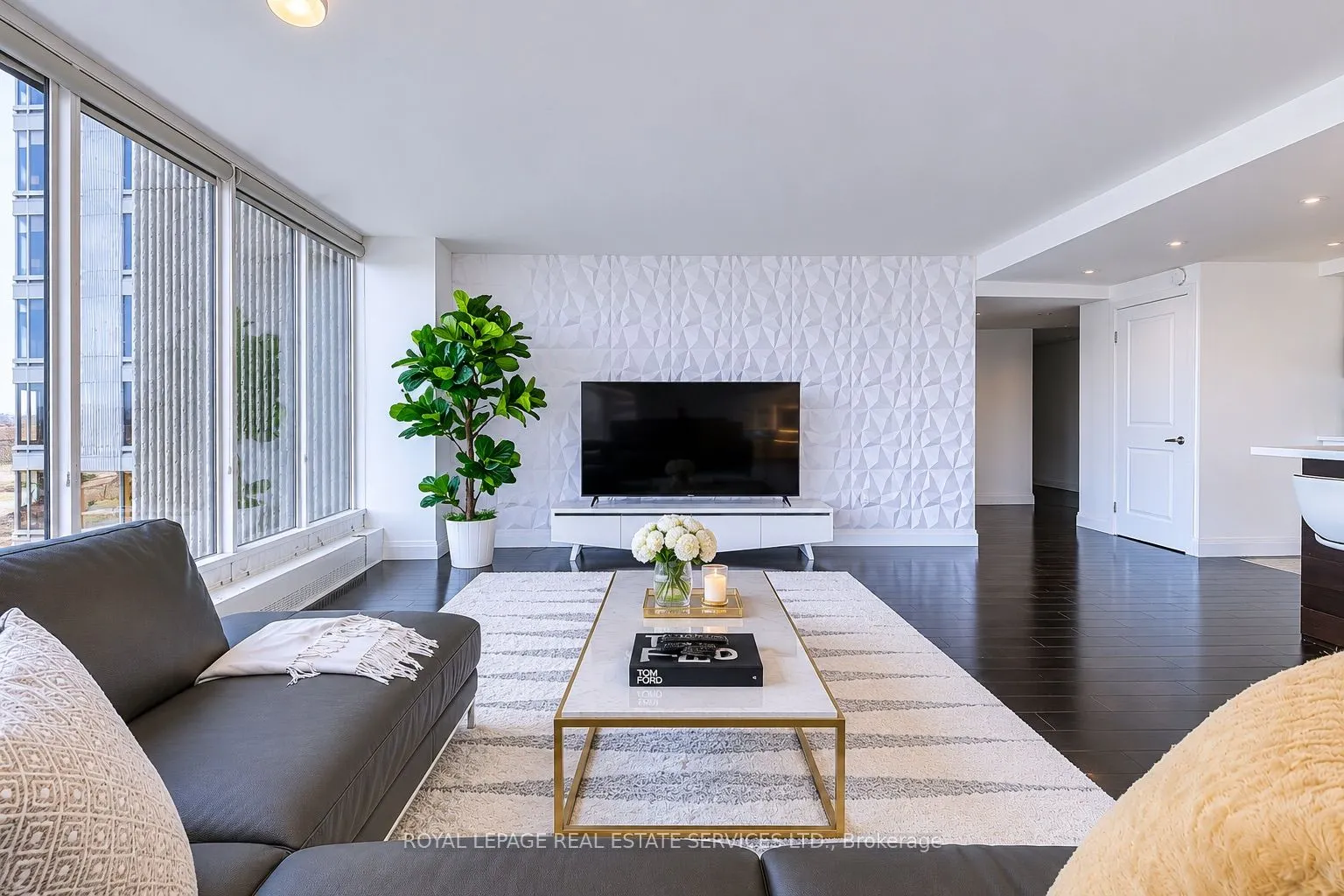 2045 Lake Shore Boulevard W #1607
