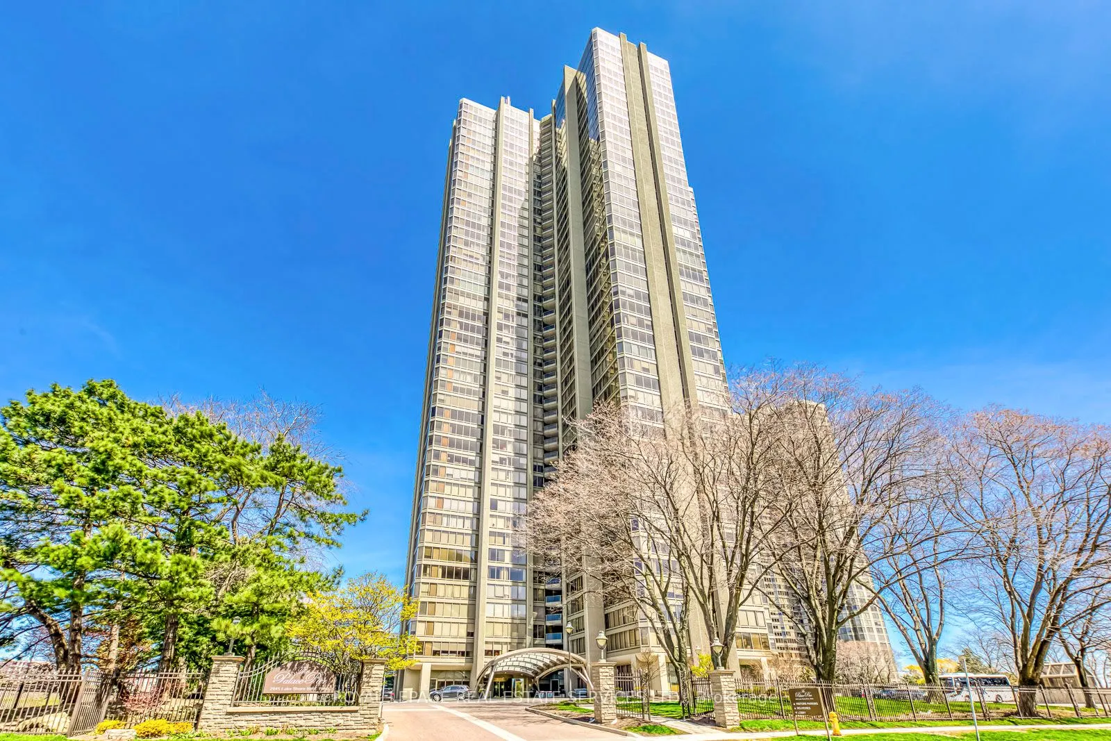 2045 Lake Shore Boulevard W #1607
