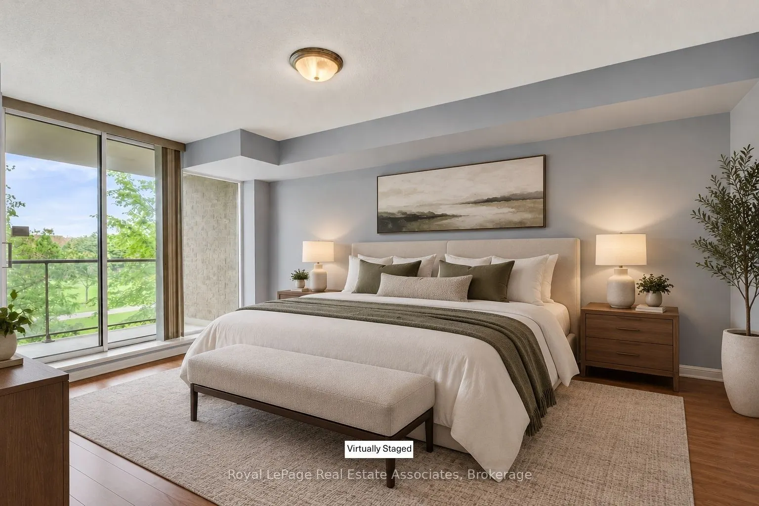 1140 Parkwest Place #208