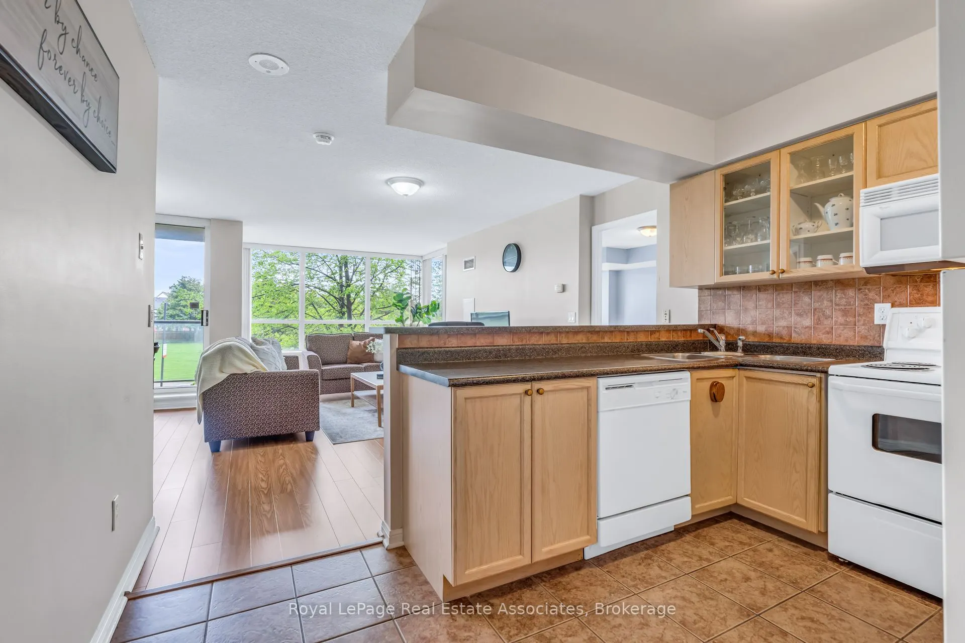 1140 Parkwest Place #208