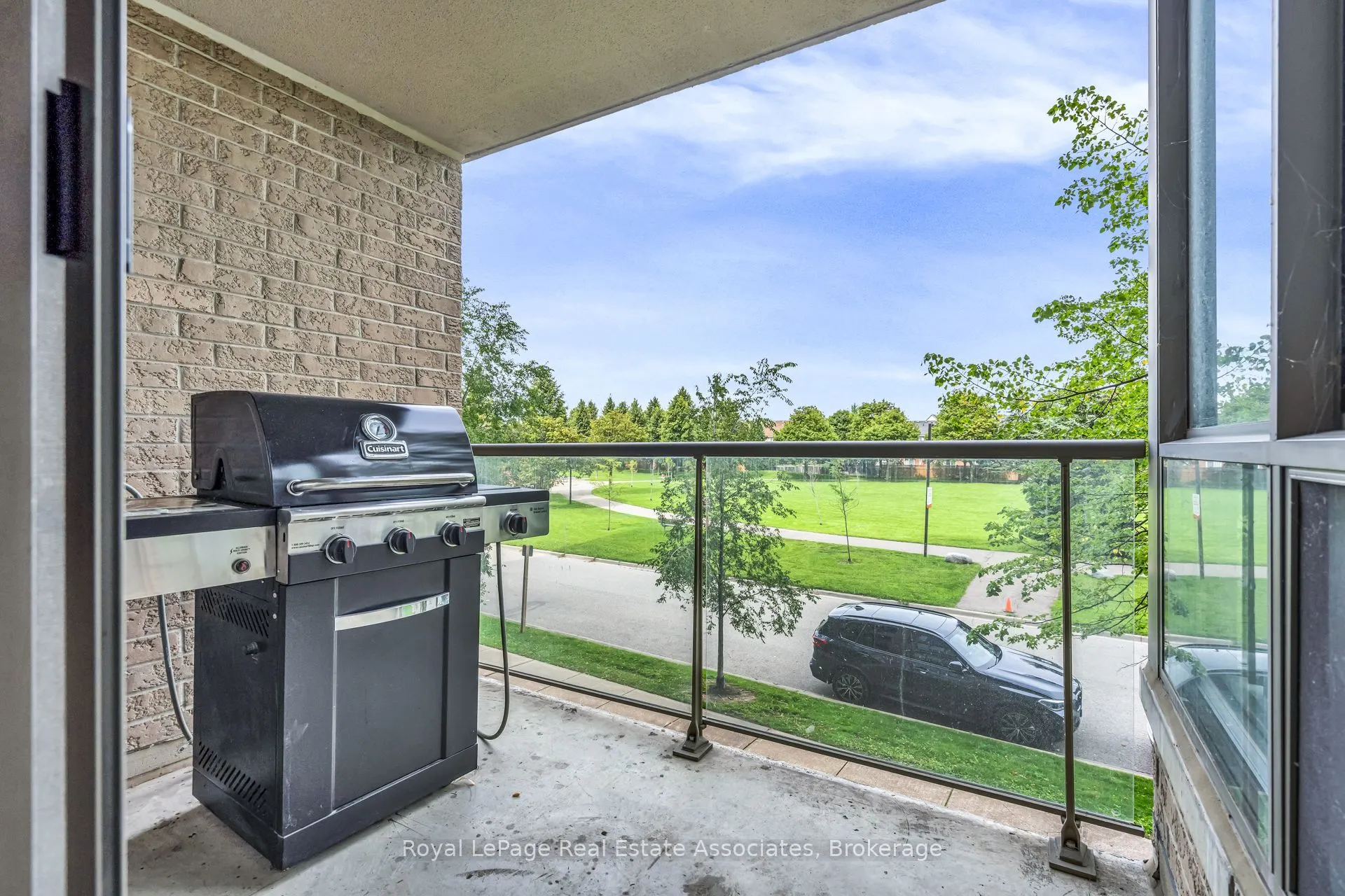 1140 Parkwest Place #208