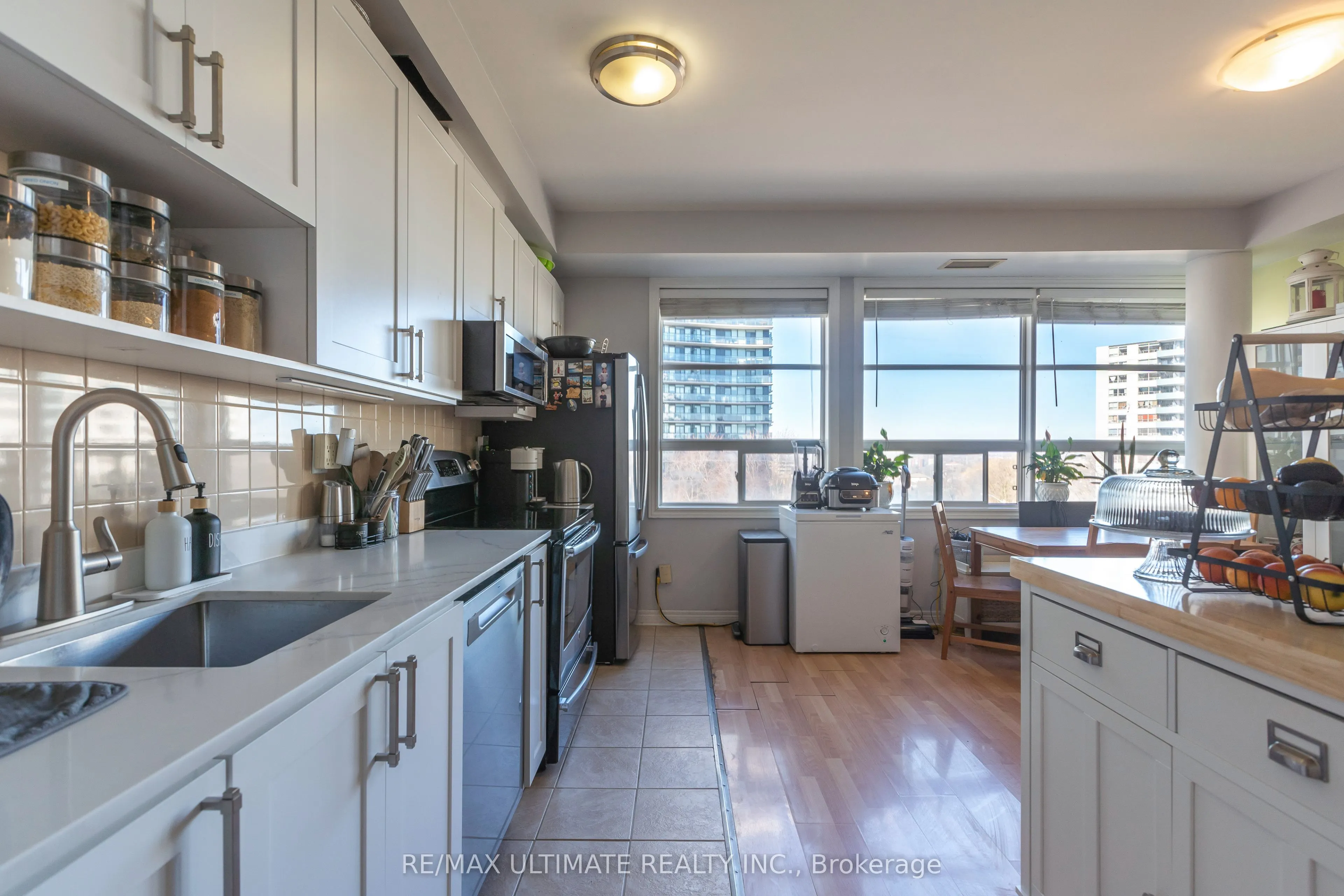 1415 Lawrence Avenue W #406