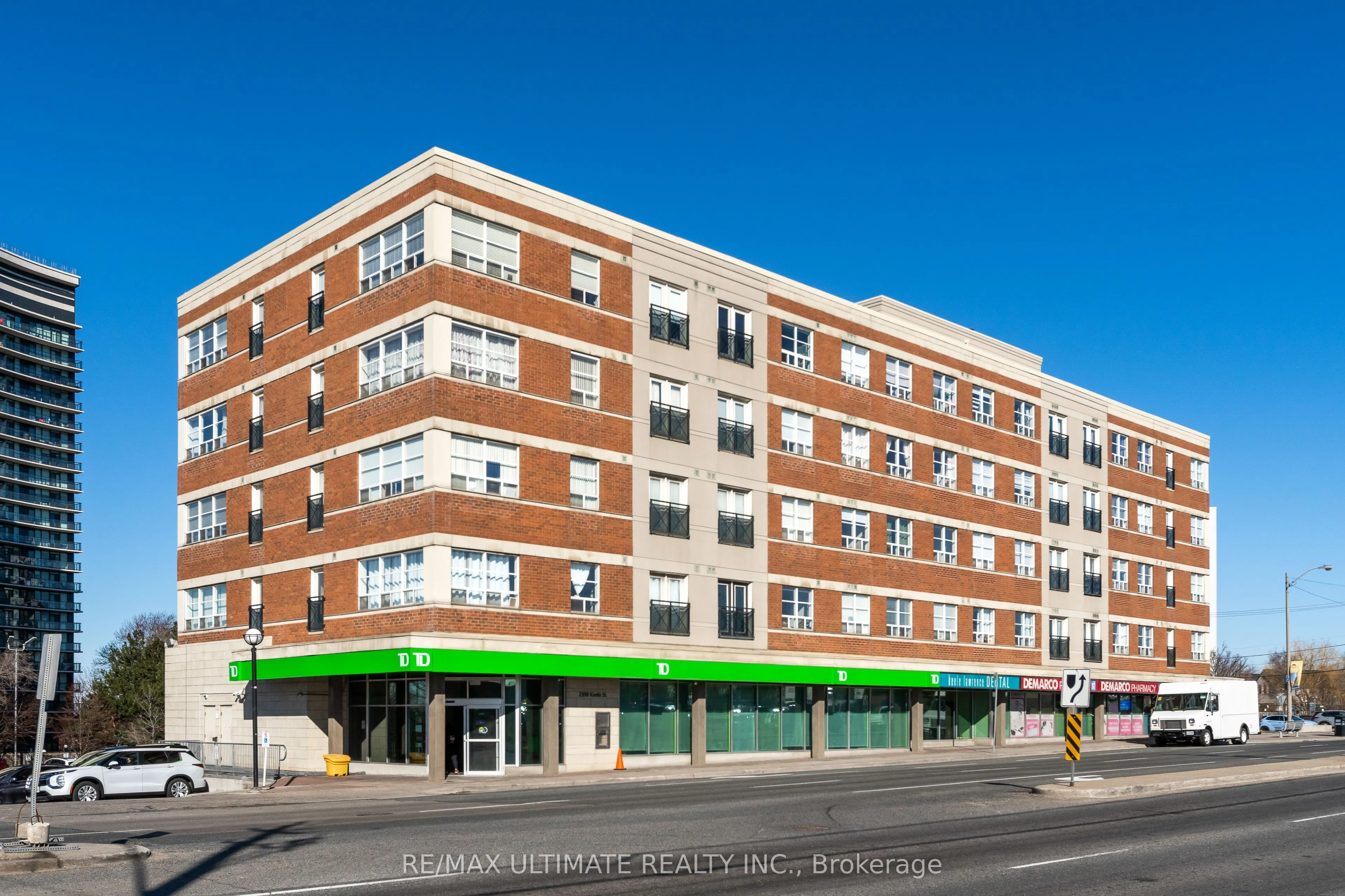 1415 Lawrence Avenue W #406