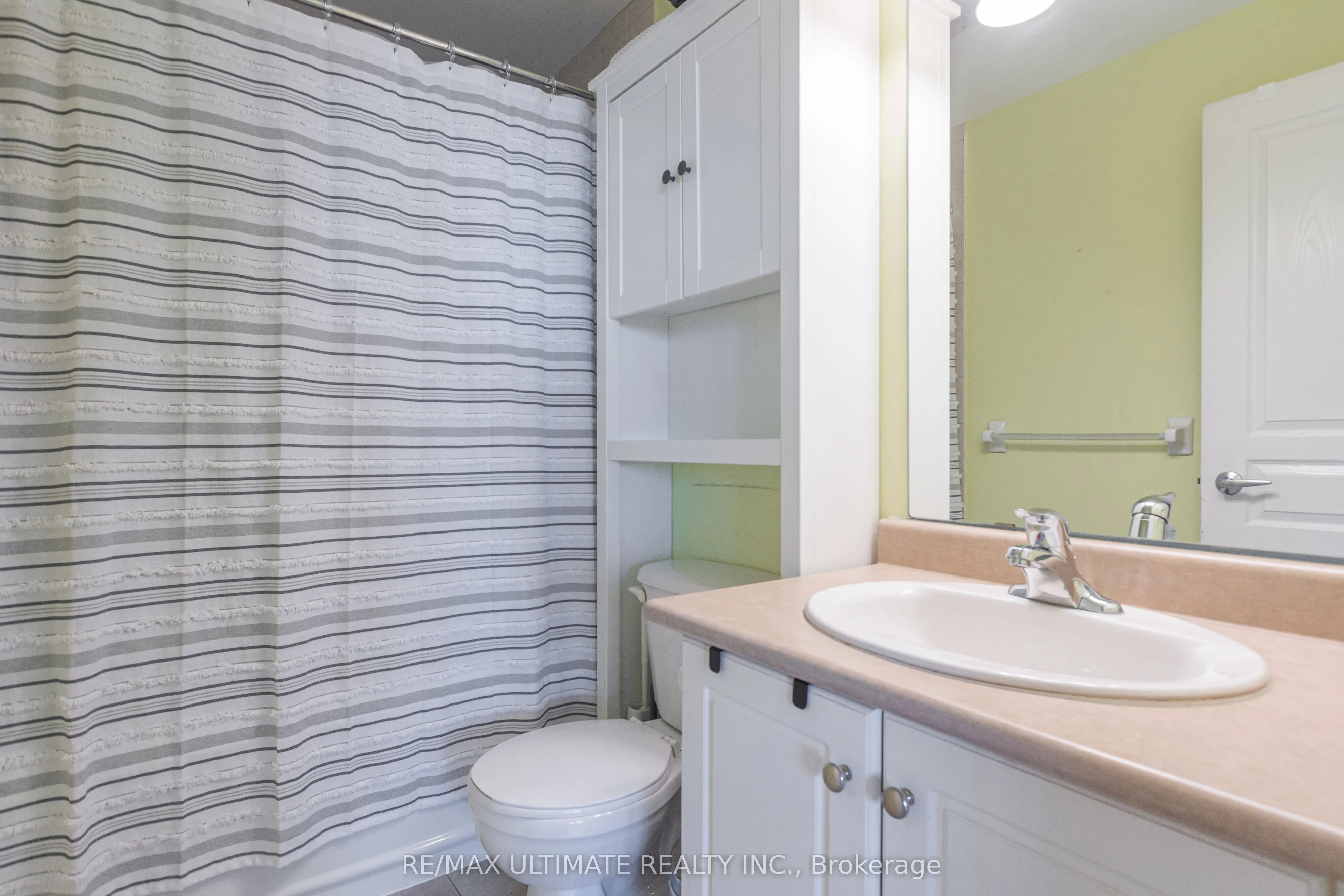 1415 Lawrence Avenue W #406