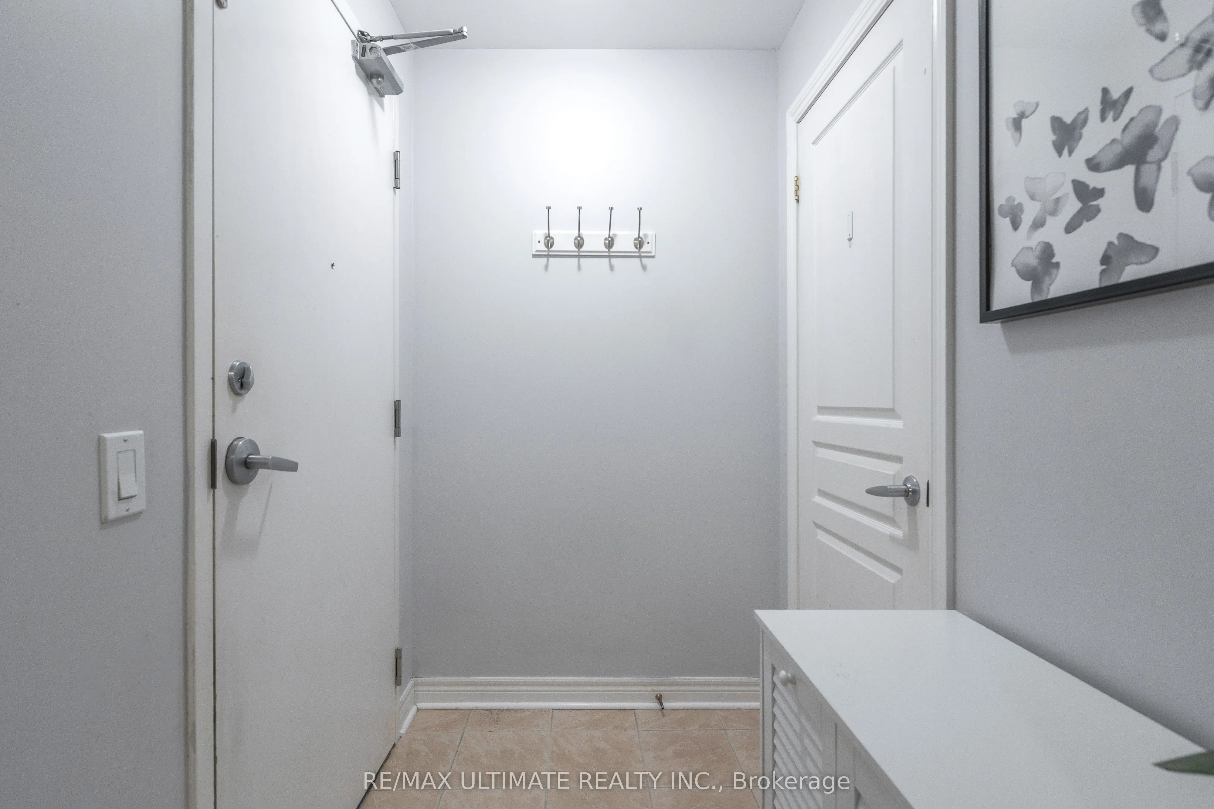 1415 Lawrence Avenue W #406