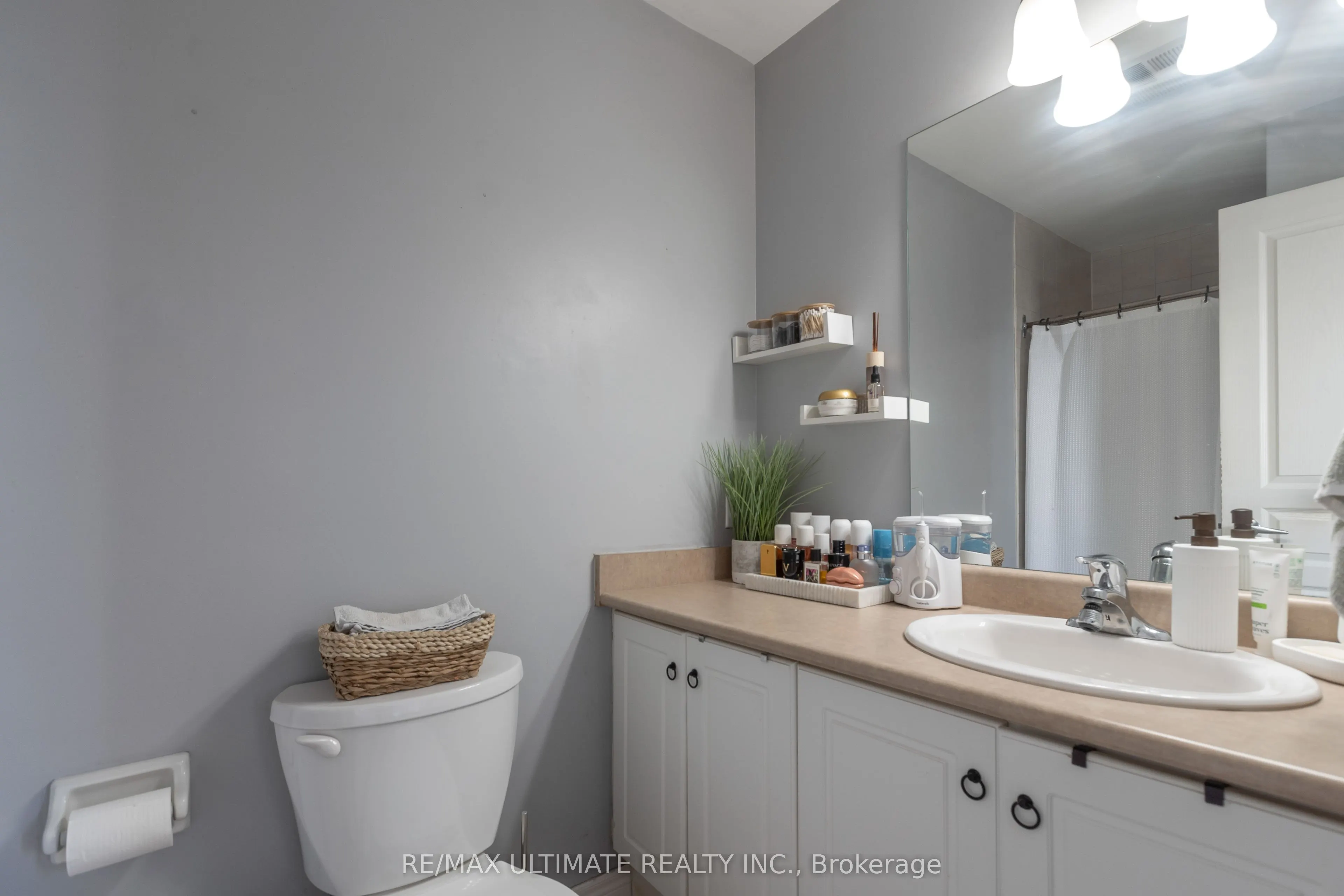 1415 Lawrence Avenue W #406