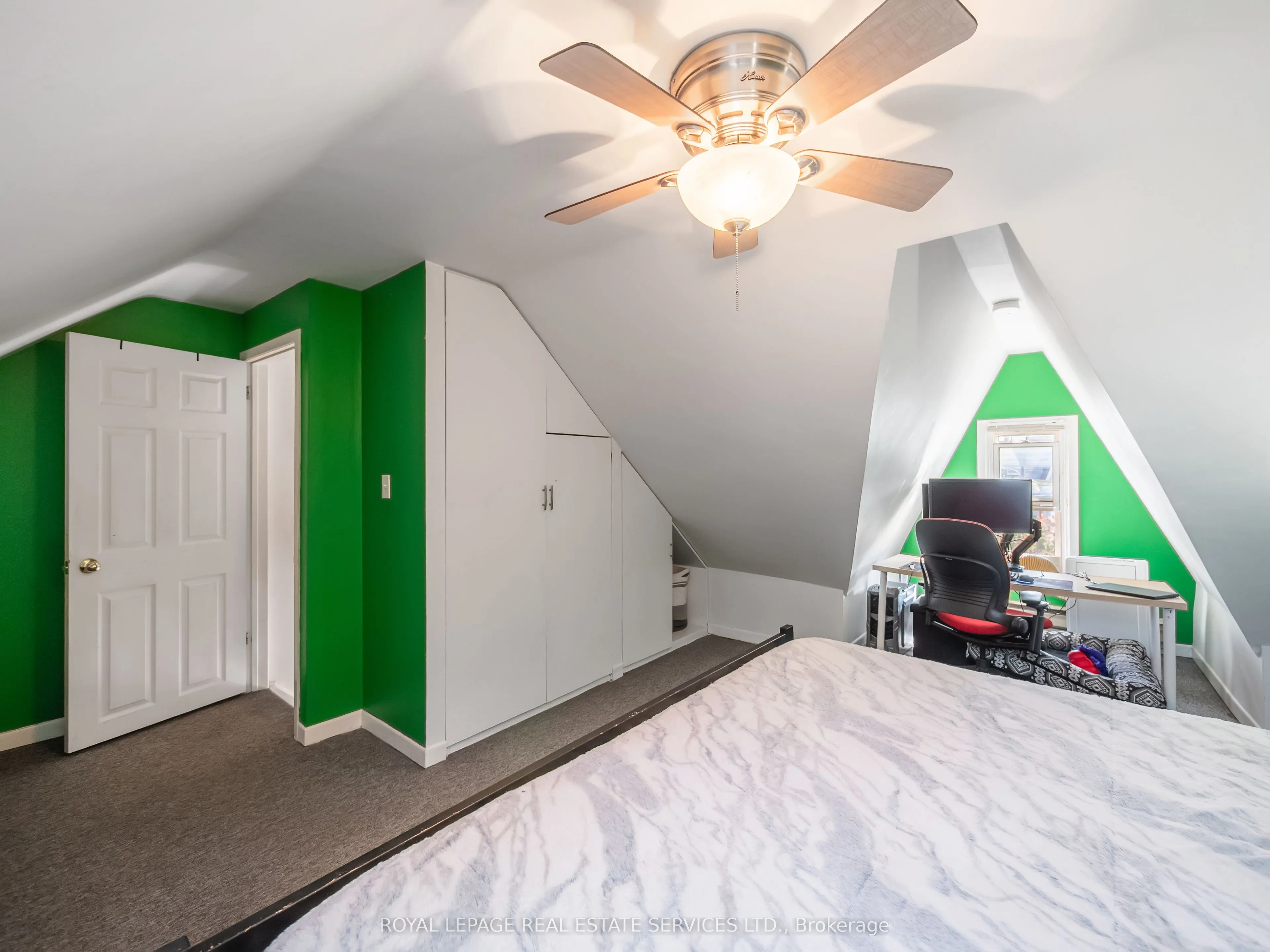 346 Indian Road Crescent
