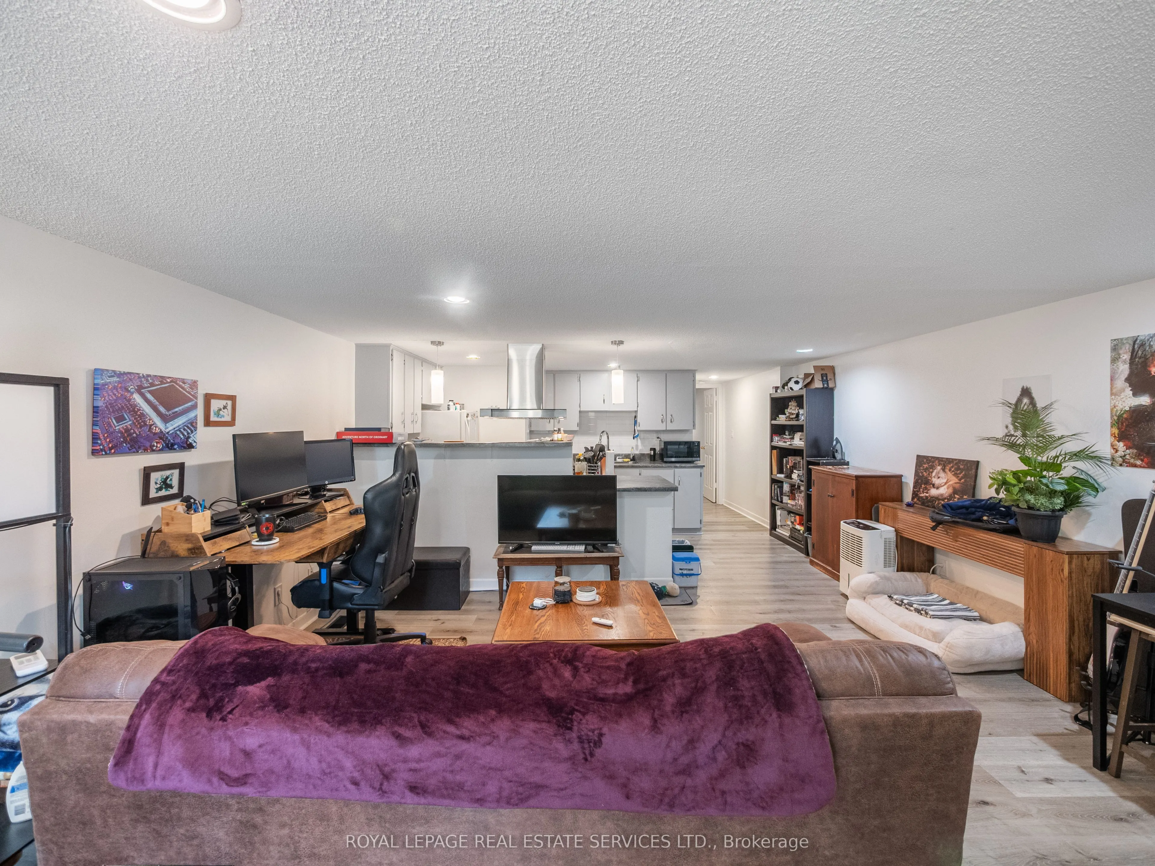 346 Indian Road Crescent
