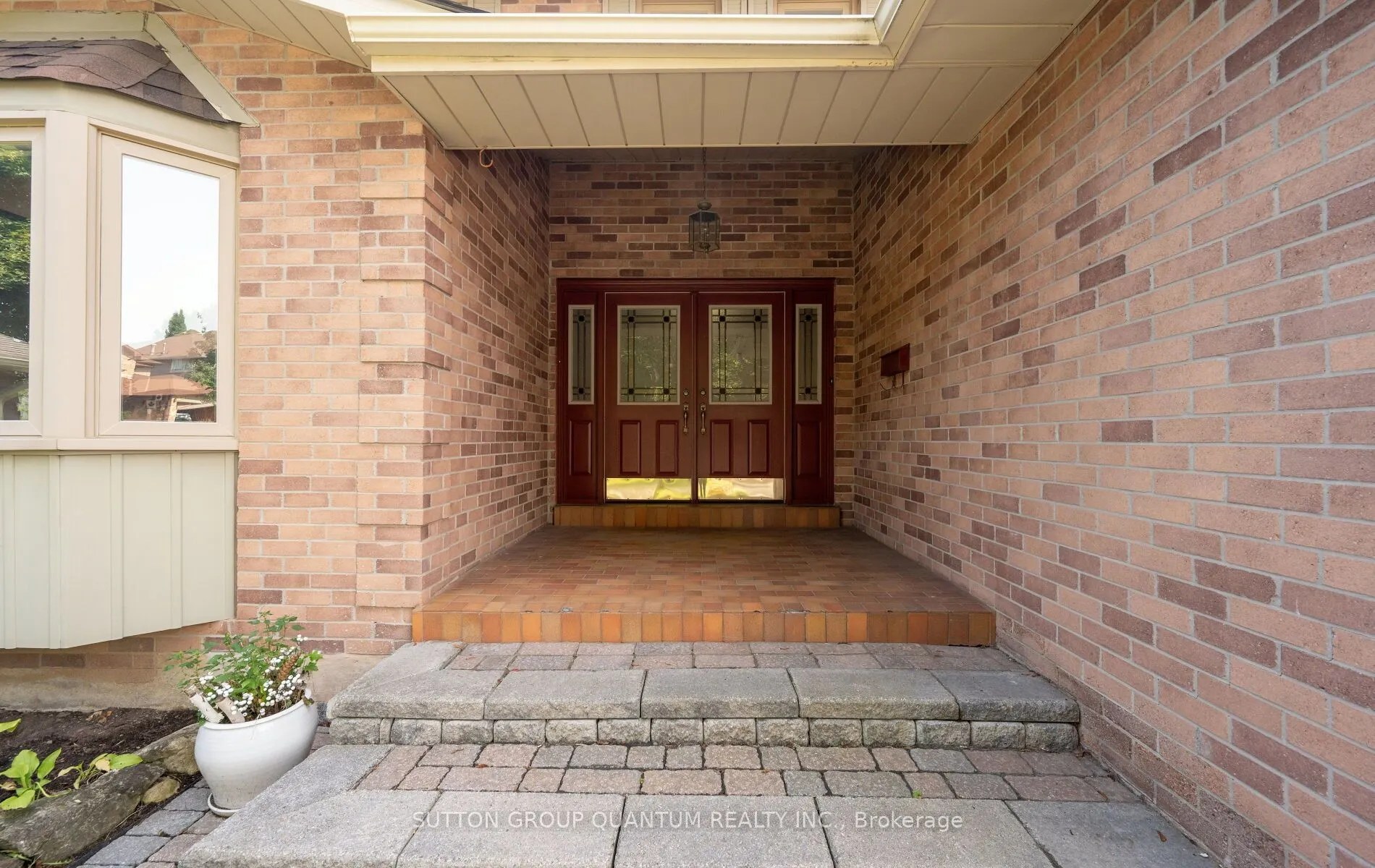 1896 Stoneybrook Court