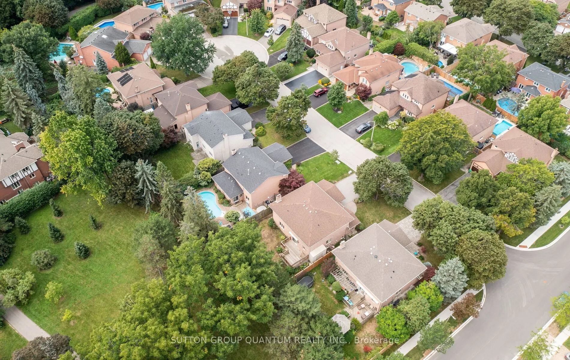 1896 Stoneybrook Court