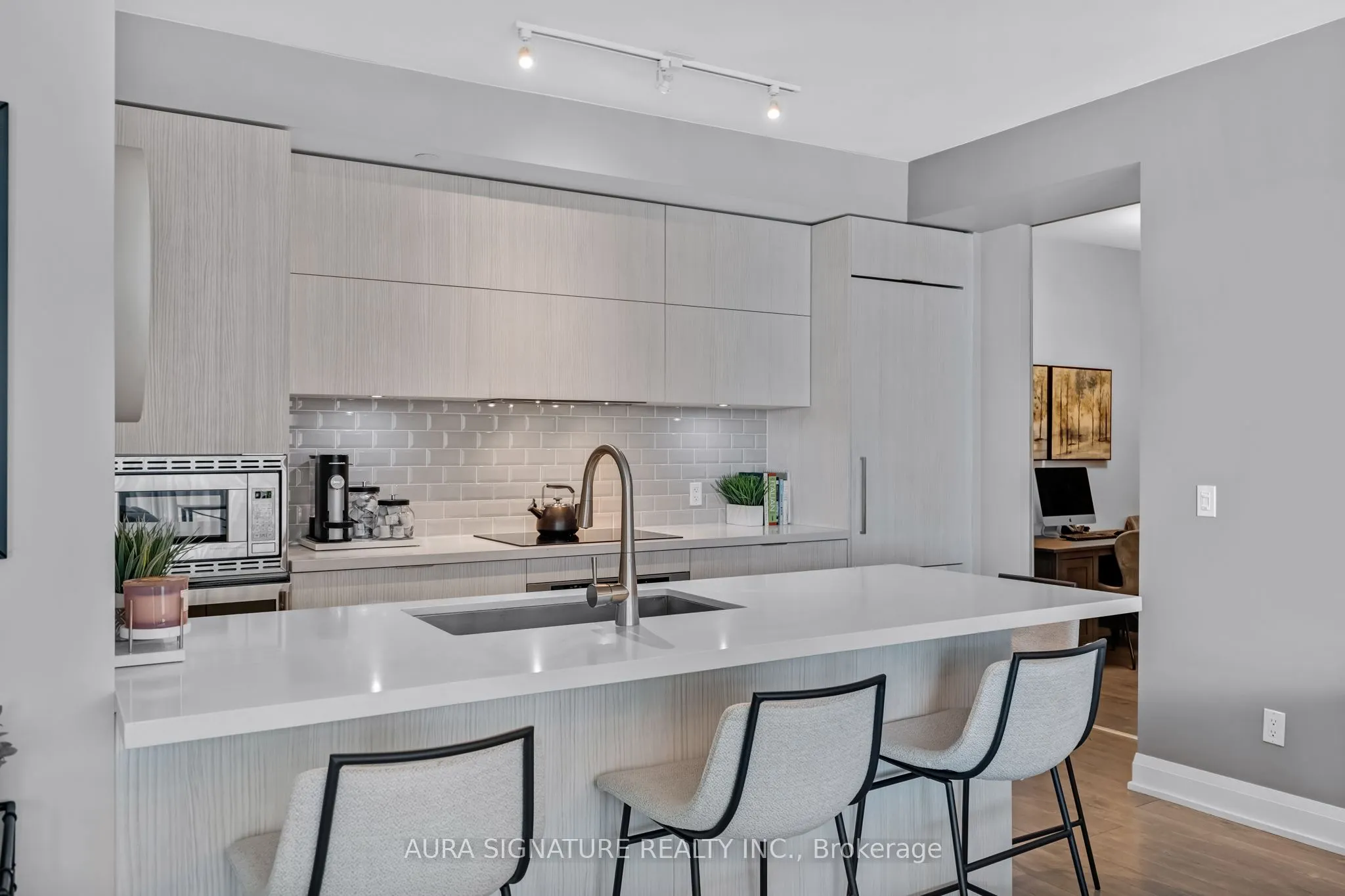 110 Marine Parade Drive #901