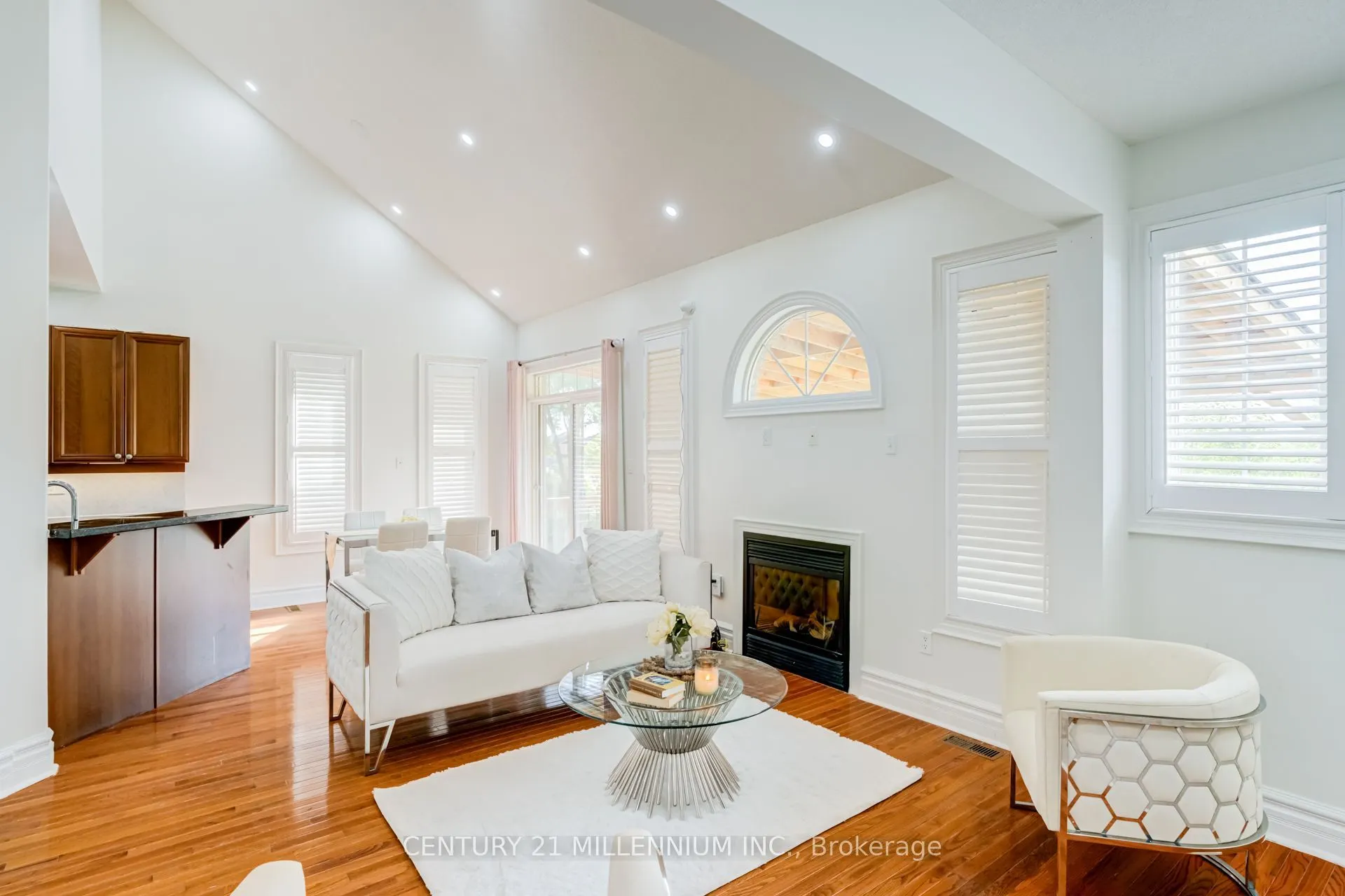 102 Southlake Boulevard