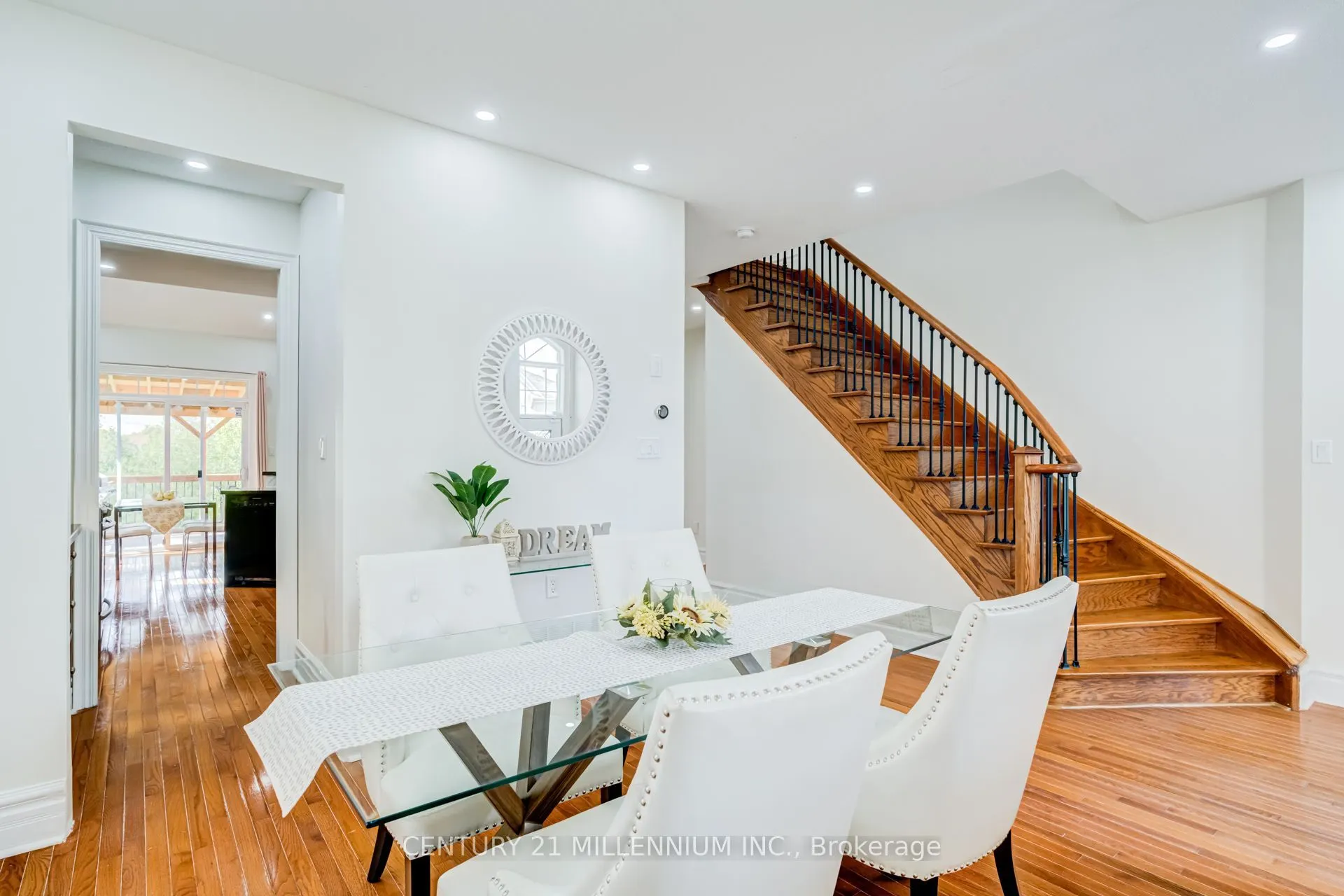 102 Southlake Boulevard