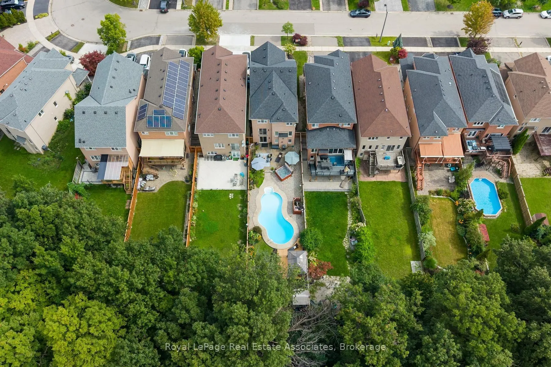 1069 Knotty Pine Grove