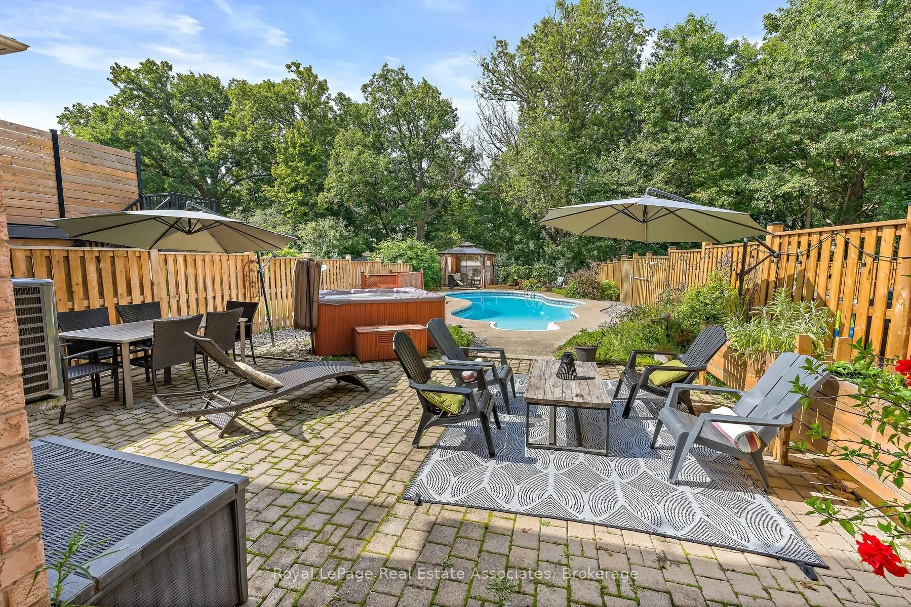 1069 Knotty Pine Grove