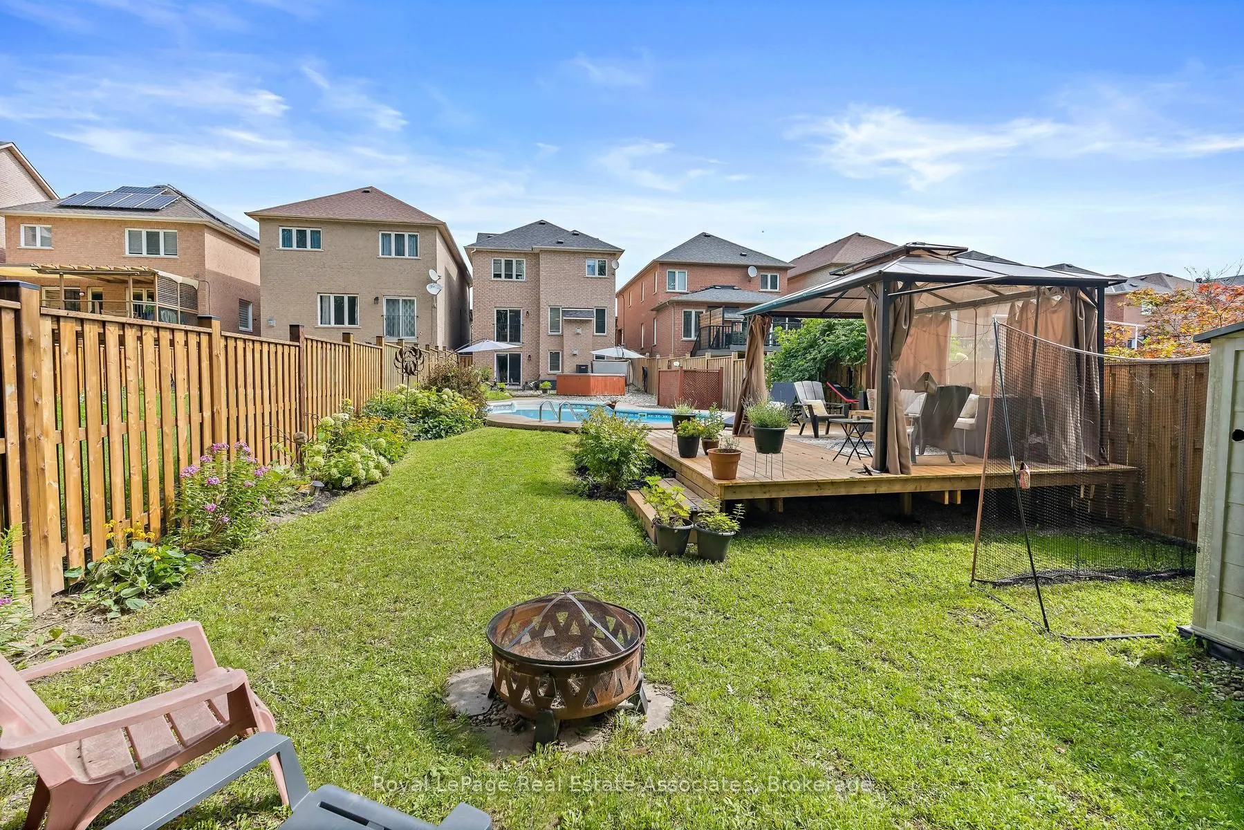 1069 Knotty Pine Grove