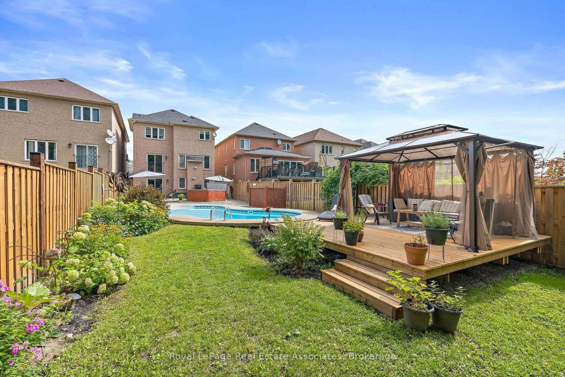 1069 Knotty Pine Grove