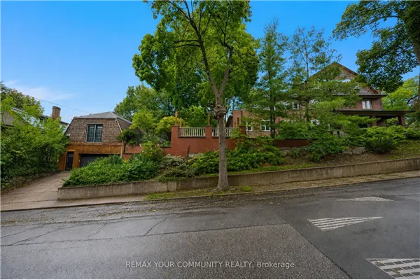 62 Indian Grove