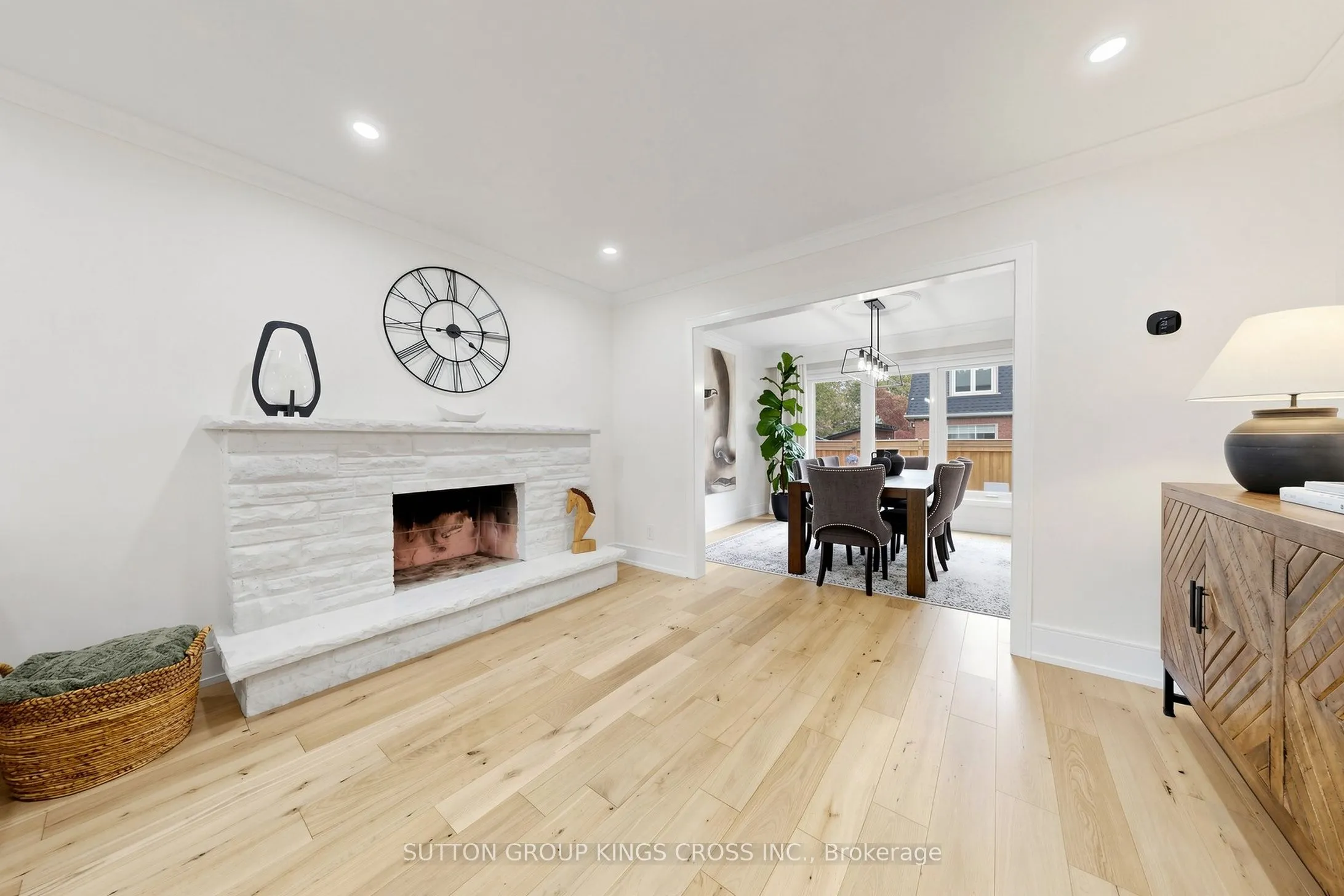 360 Isabella Avenue