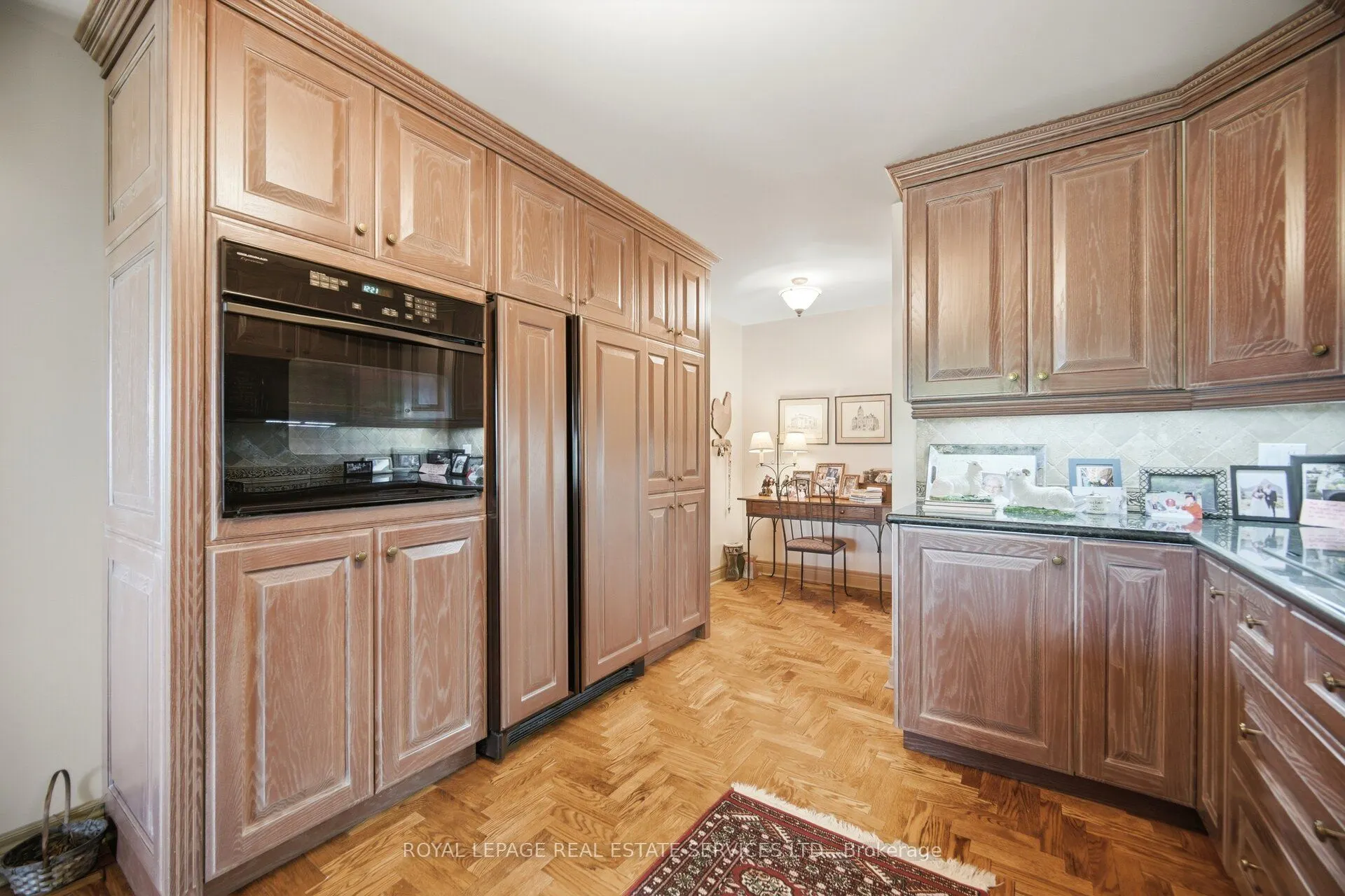 30 Anglesey Boulevard #PH403