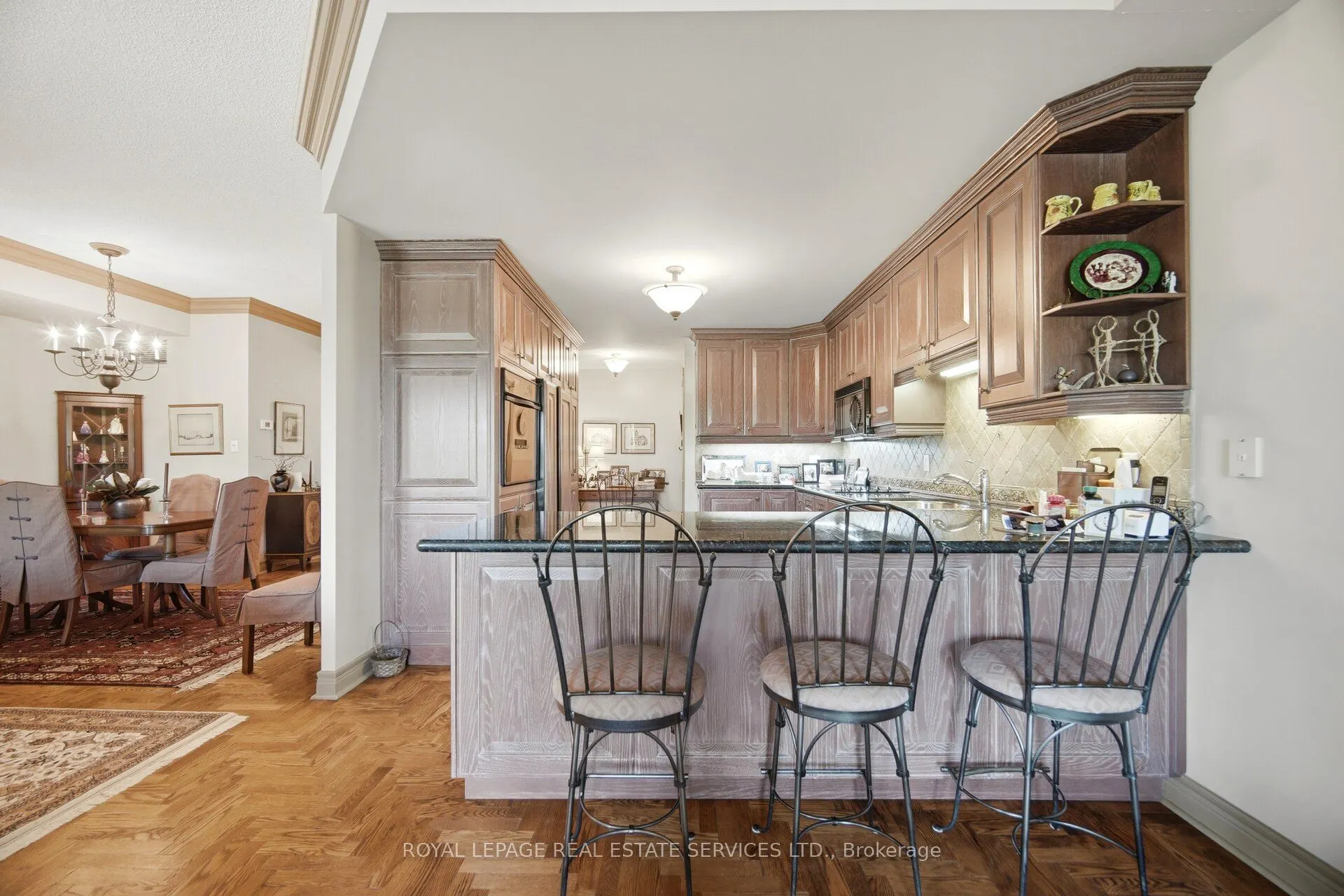 30 Anglesey Boulevard #PH403