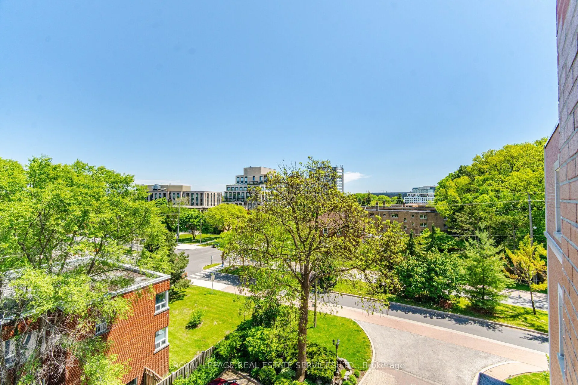 30 Anglesey Boulevard #PH403