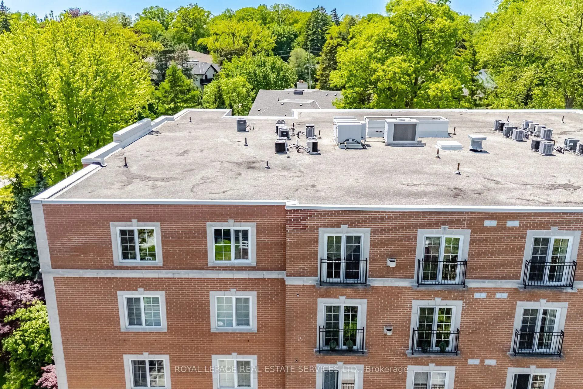 30 Anglesey Boulevard #PH403