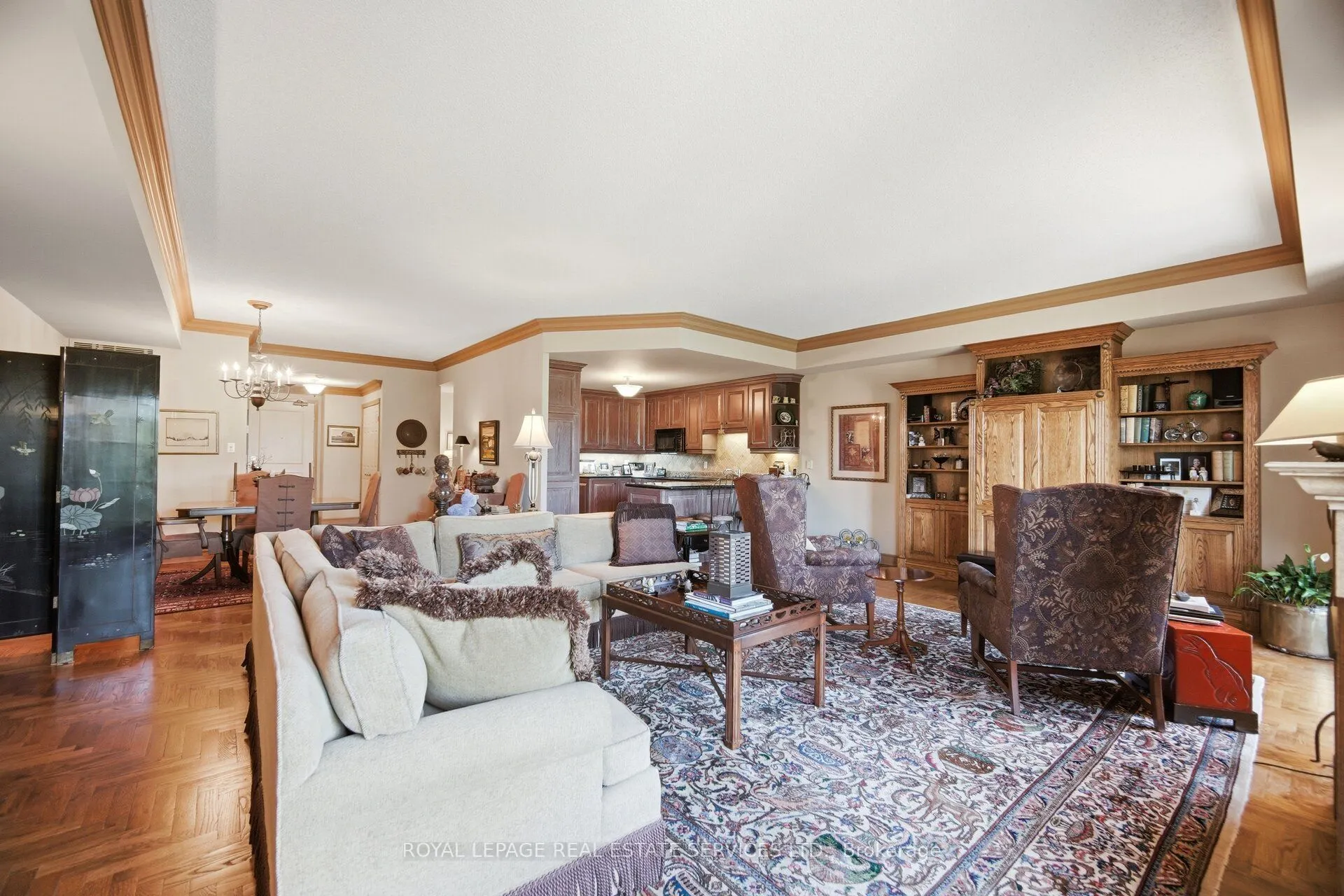 30 Anglesey Boulevard #PH403