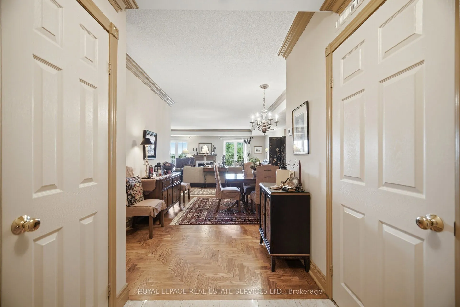 30 Anglesey Boulevard #PH403