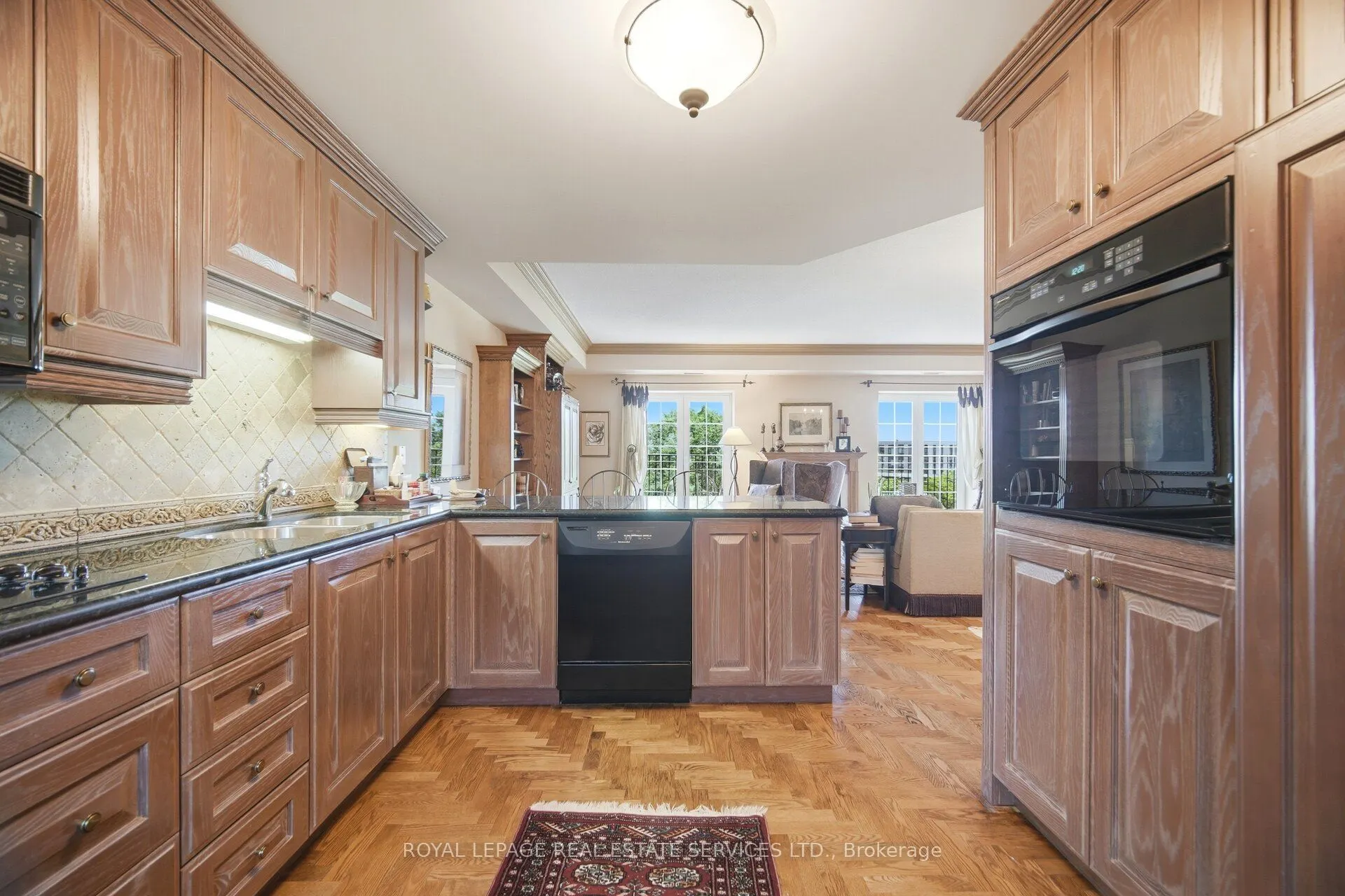 30 Anglesey Boulevard #PH403