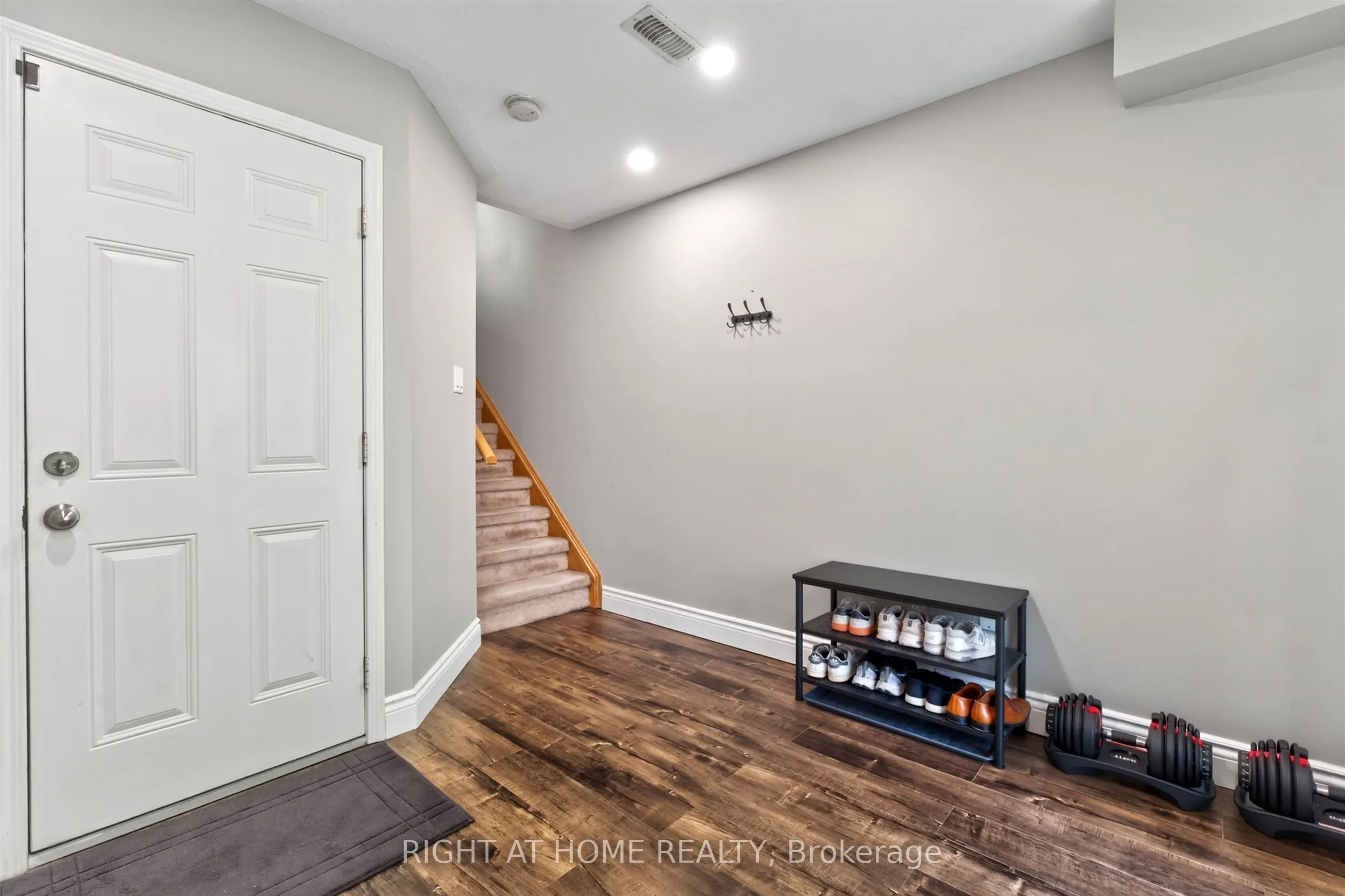 7201 Triumph Lane #12