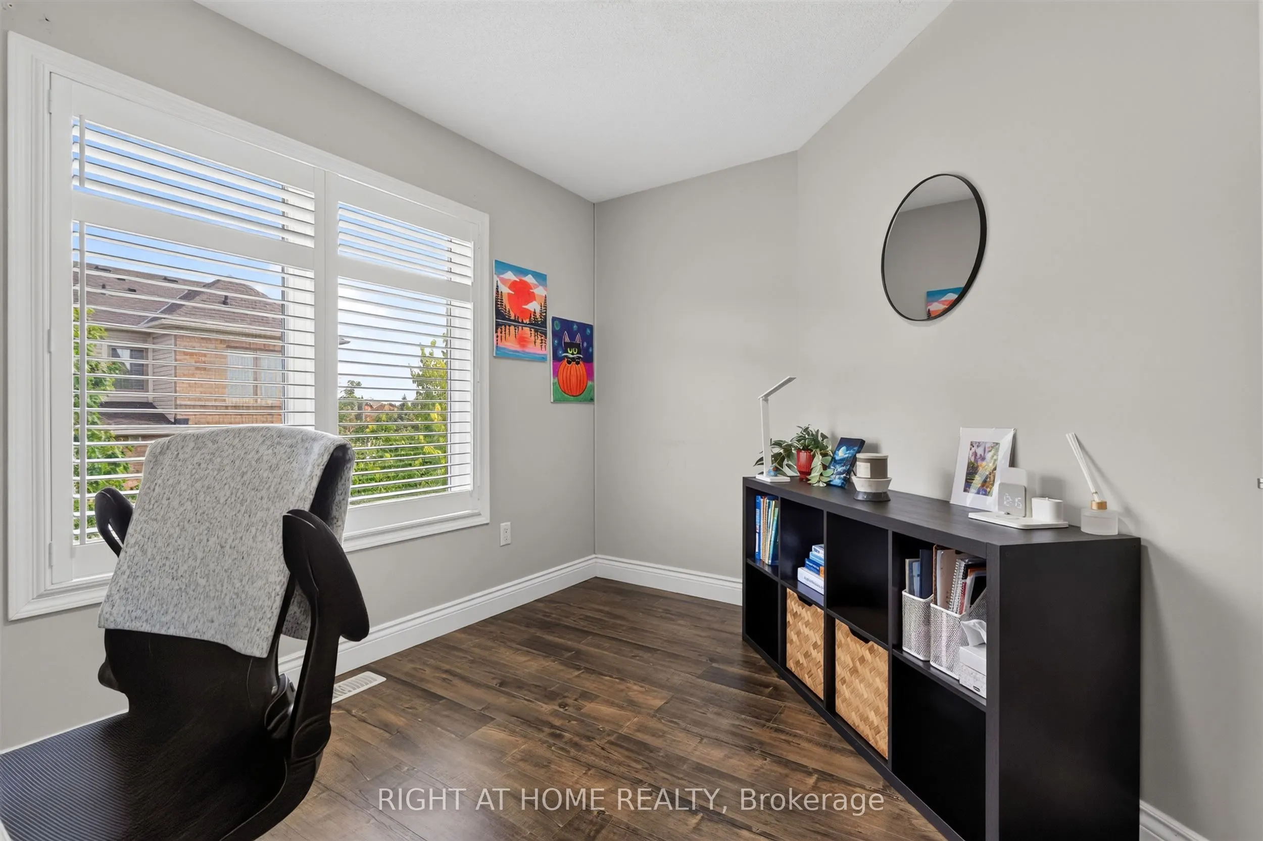 7201 Triumph Lane #12