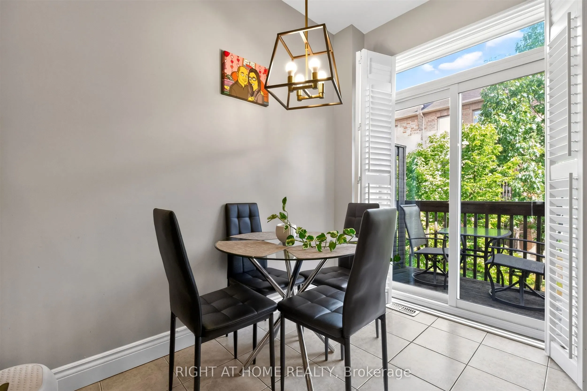 7201 Triumph Lane #12