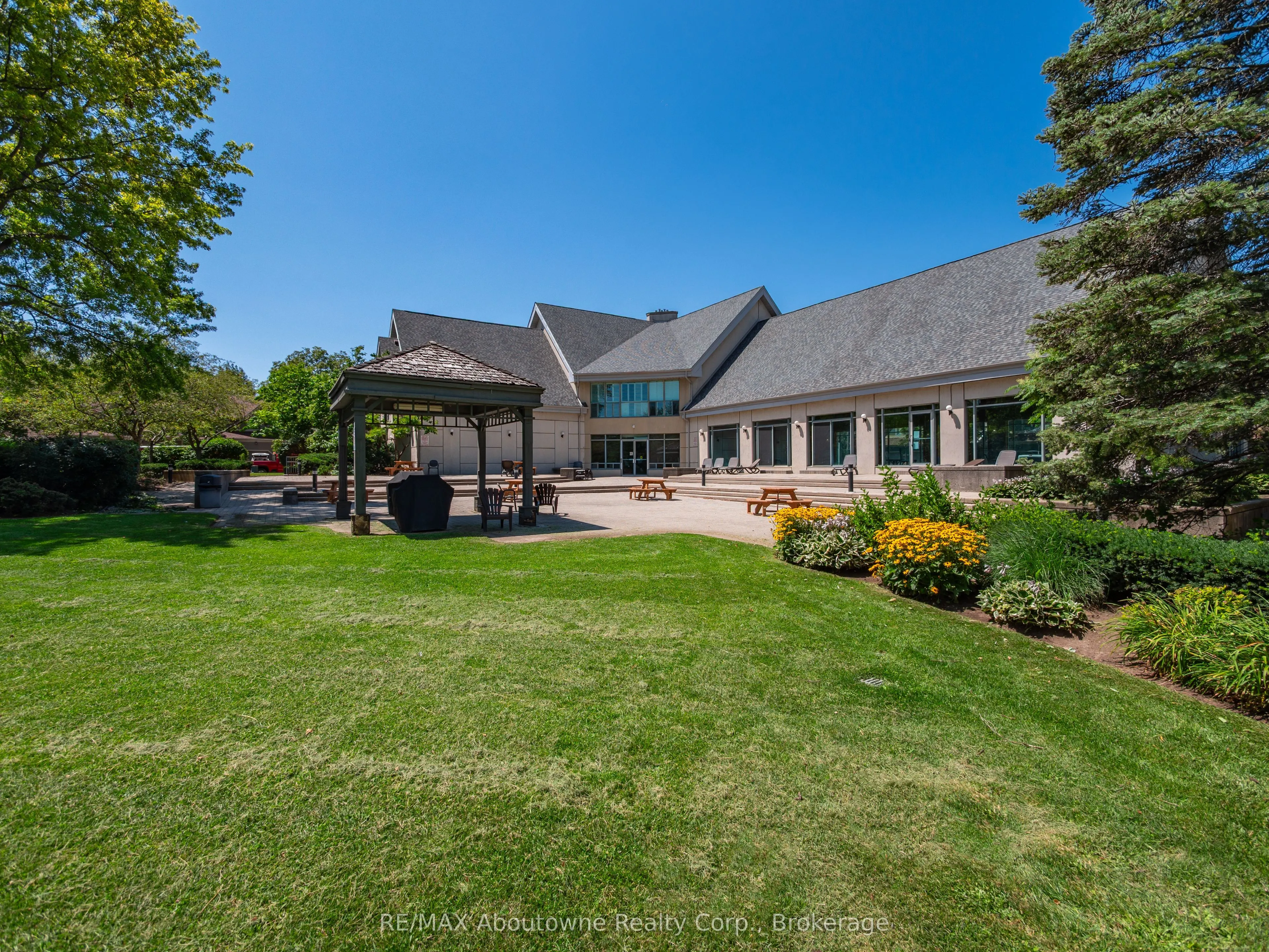 2177 Burnhamthorpe Road W #309