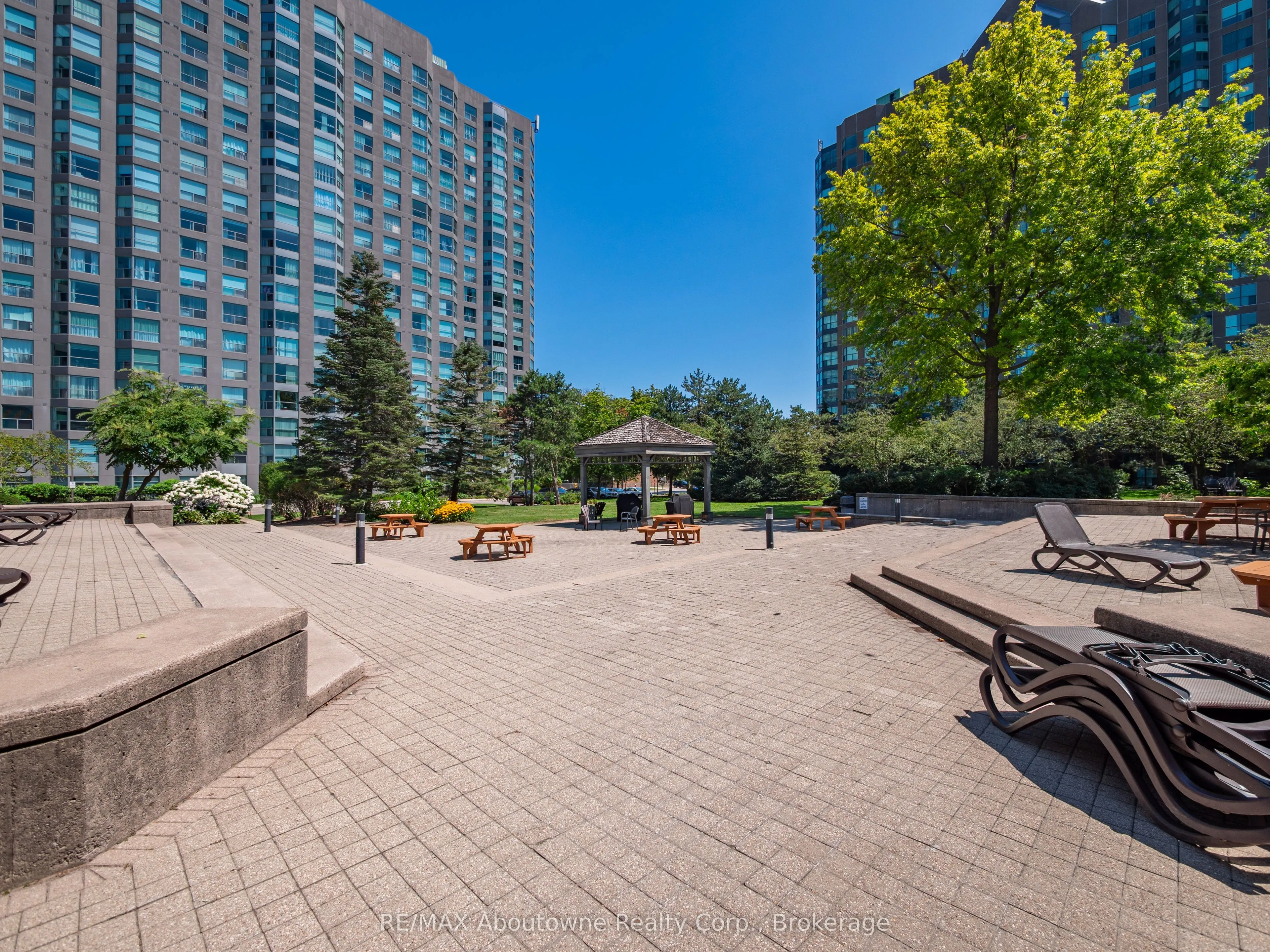 2177 Burnhamthorpe Road W #309