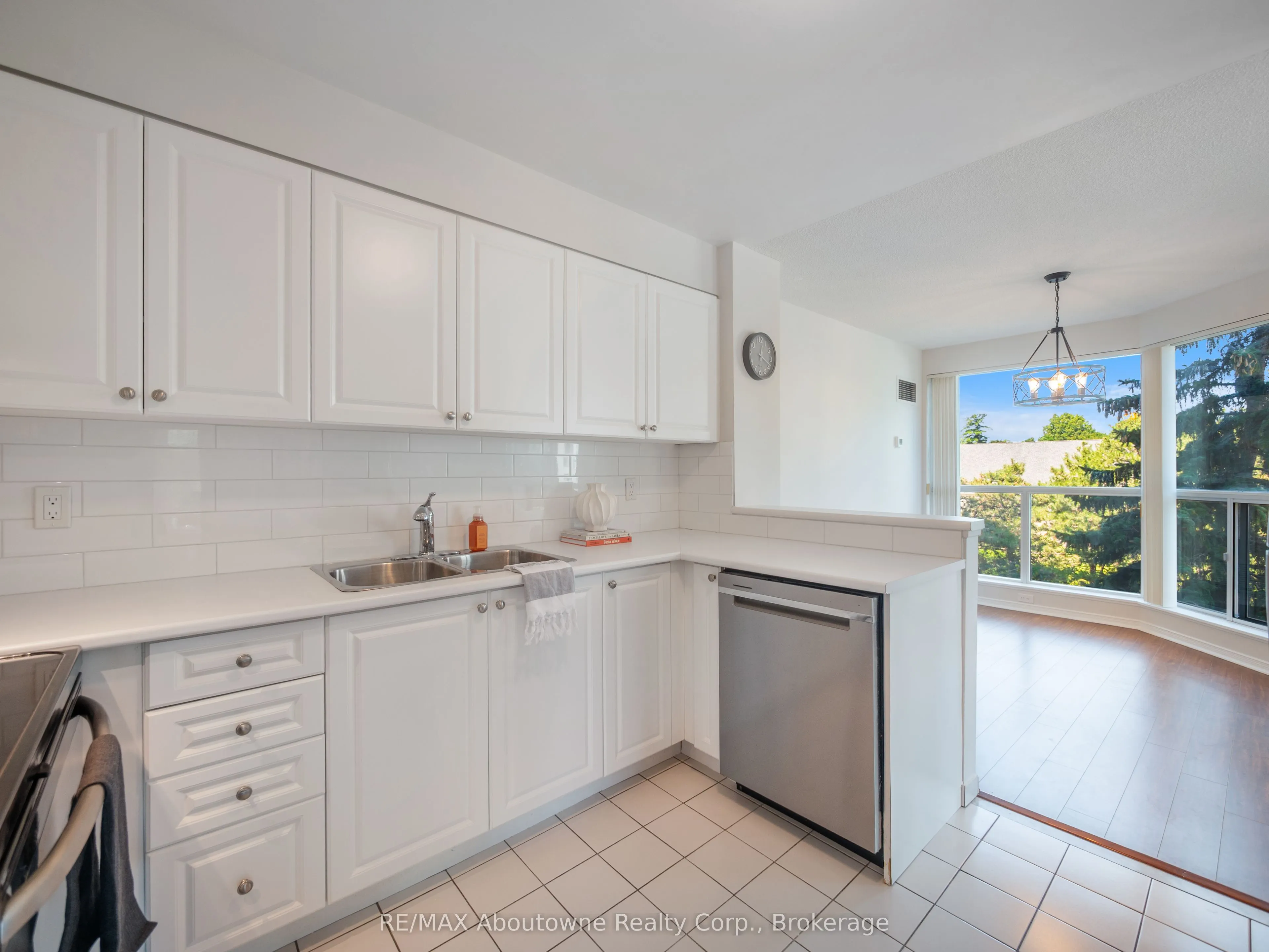2177 Burnhamthorpe Road W #309