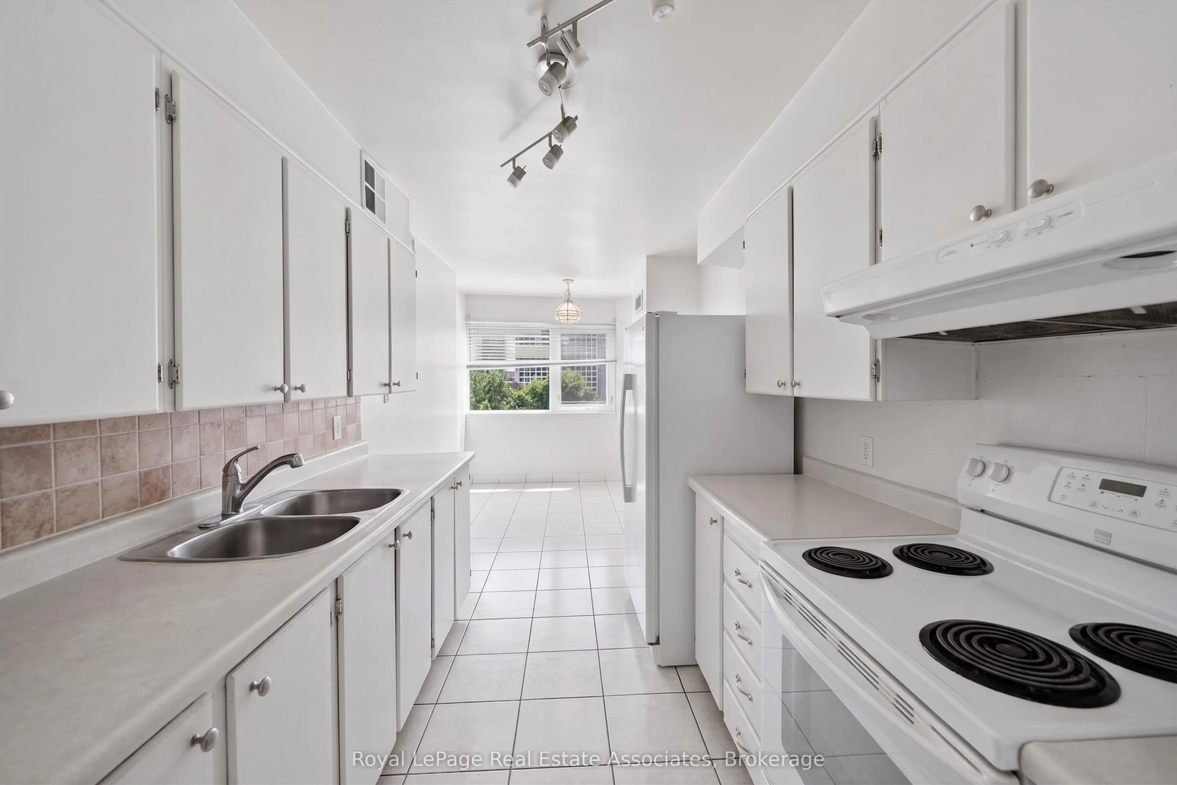 1580 Mississauga Valley Boulevard #901