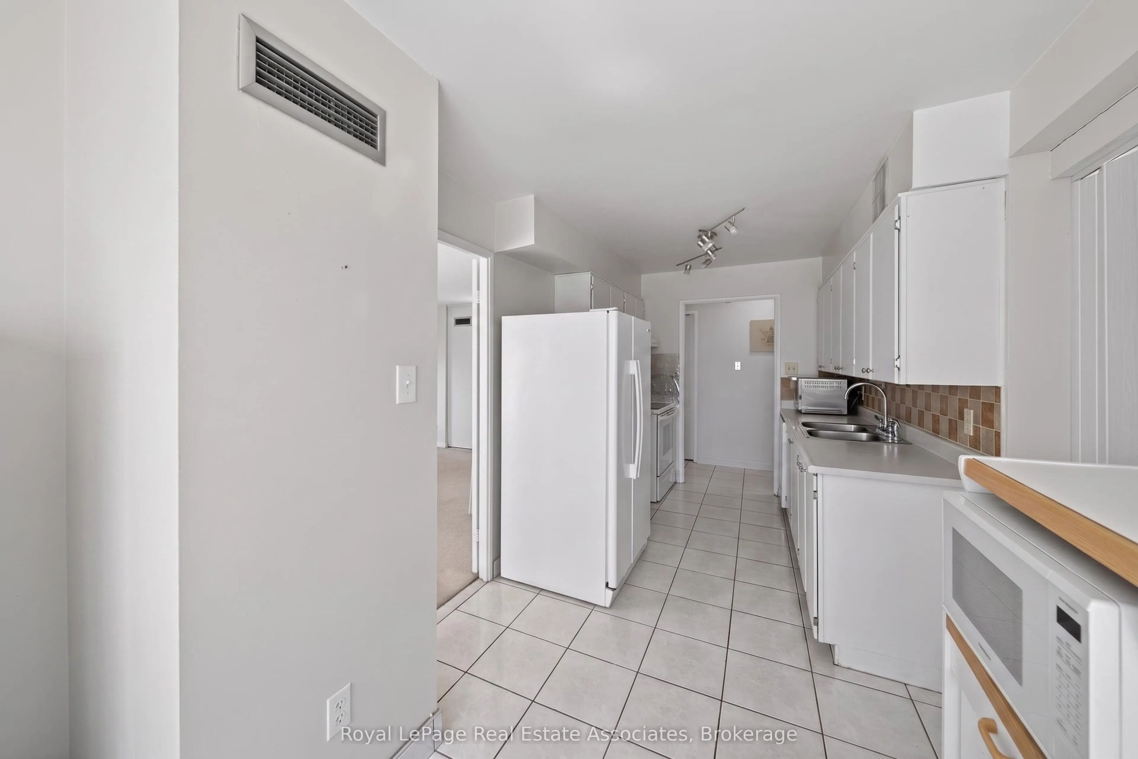 1580 Mississauga Valley Boulevard #901