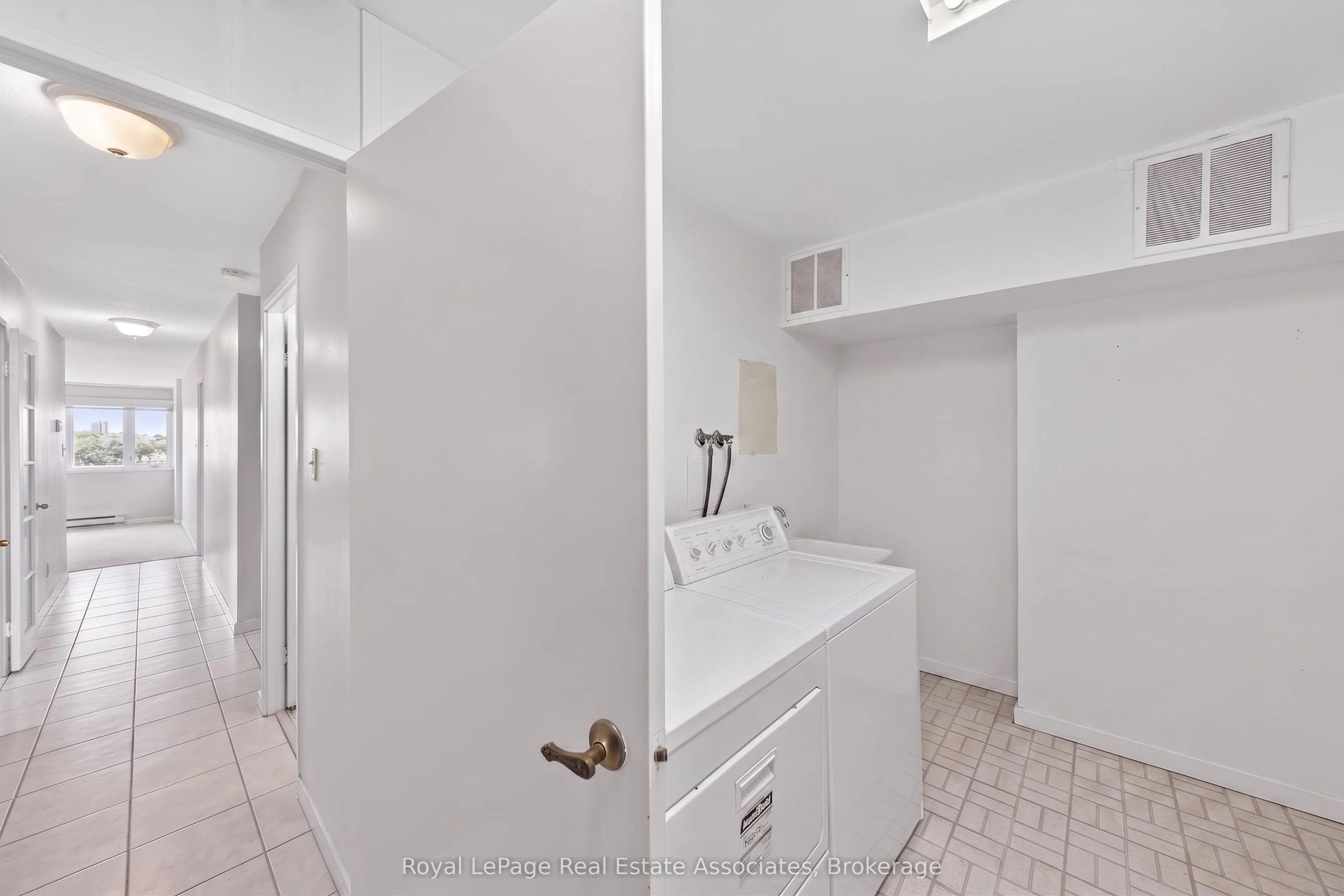 1580 Mississauga Valley Boulevard #901