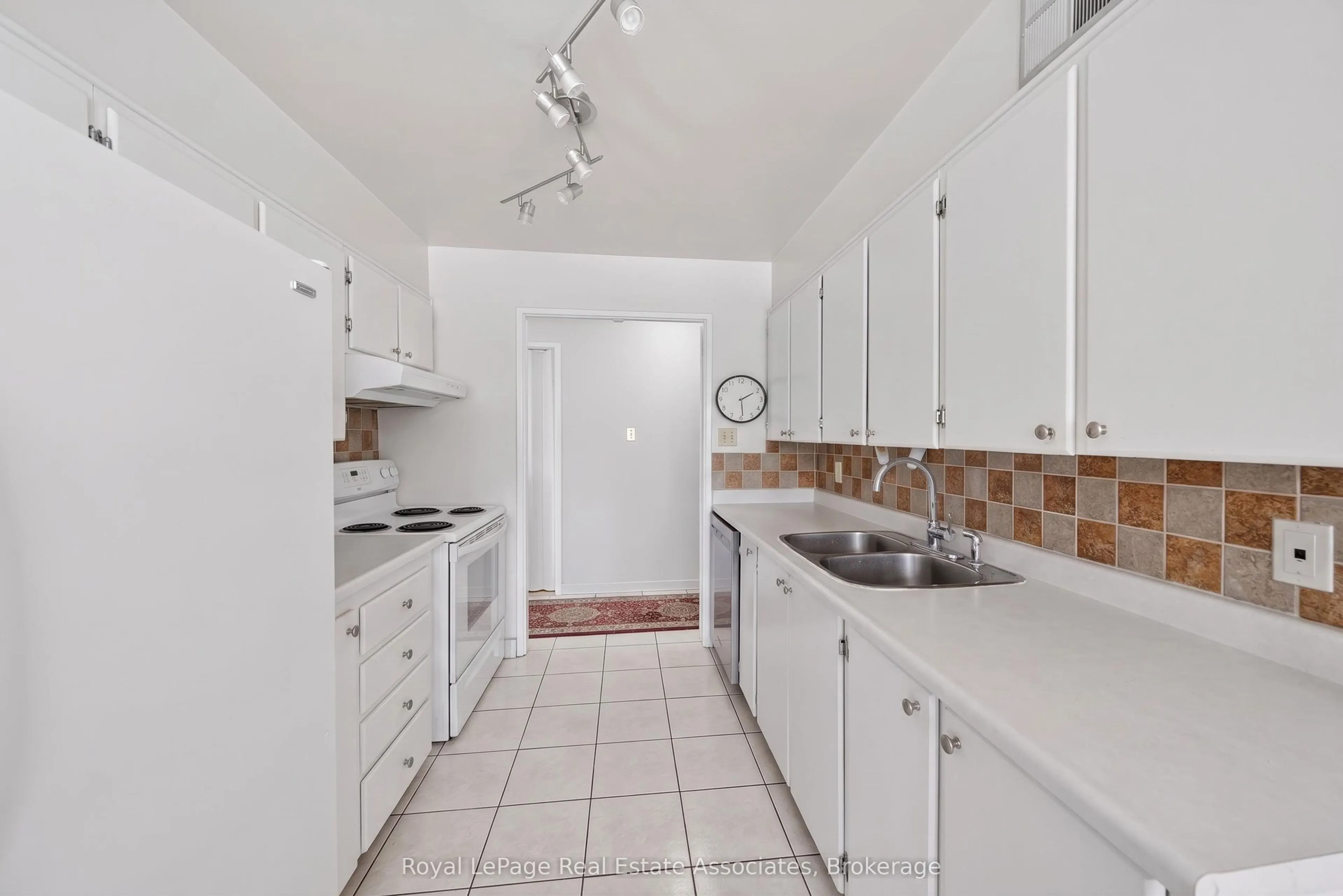 1580 Mississauga Valley Boulevard #901