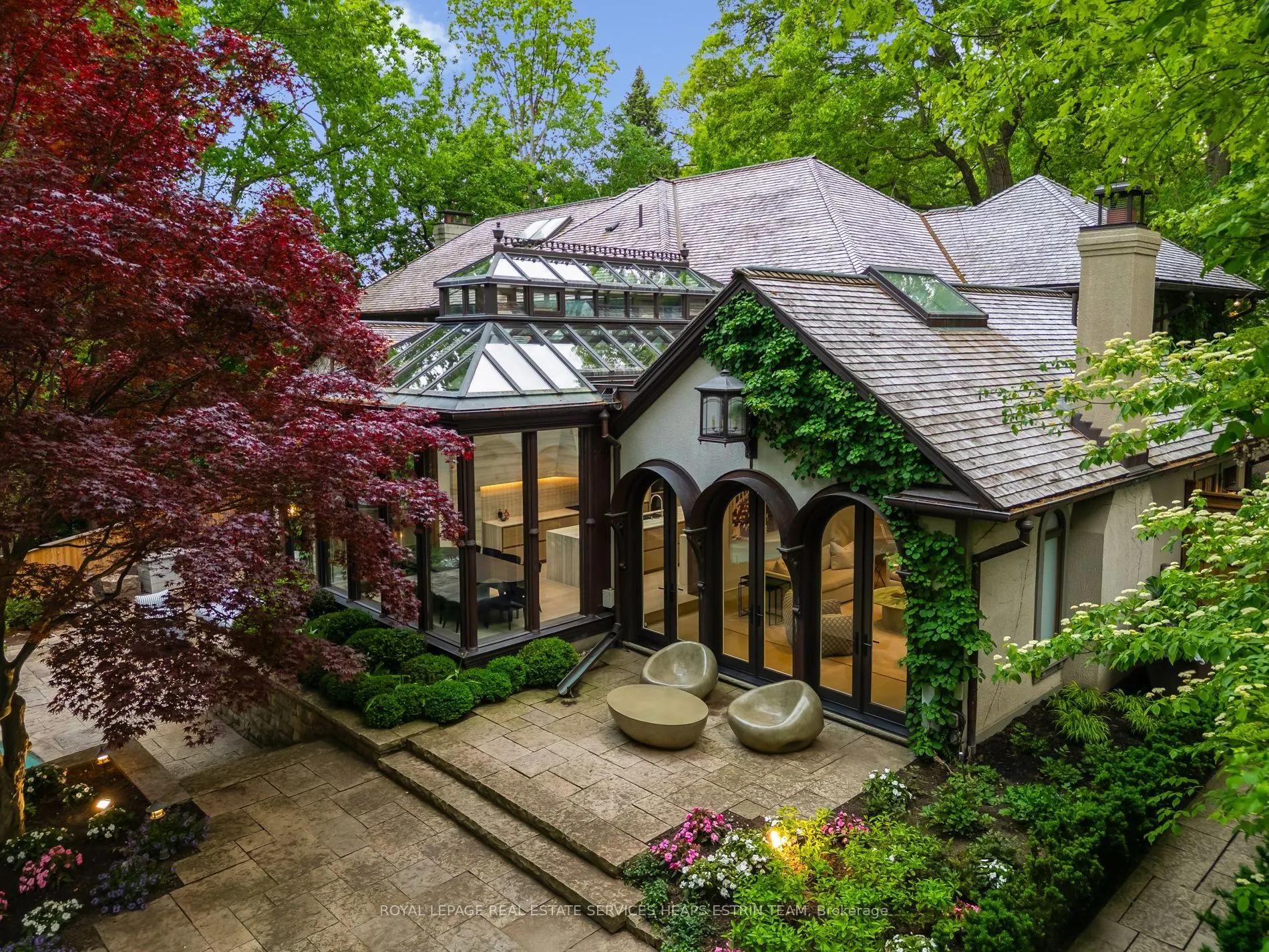 25 North Drive