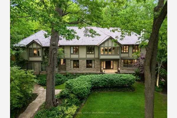 25 North Drive