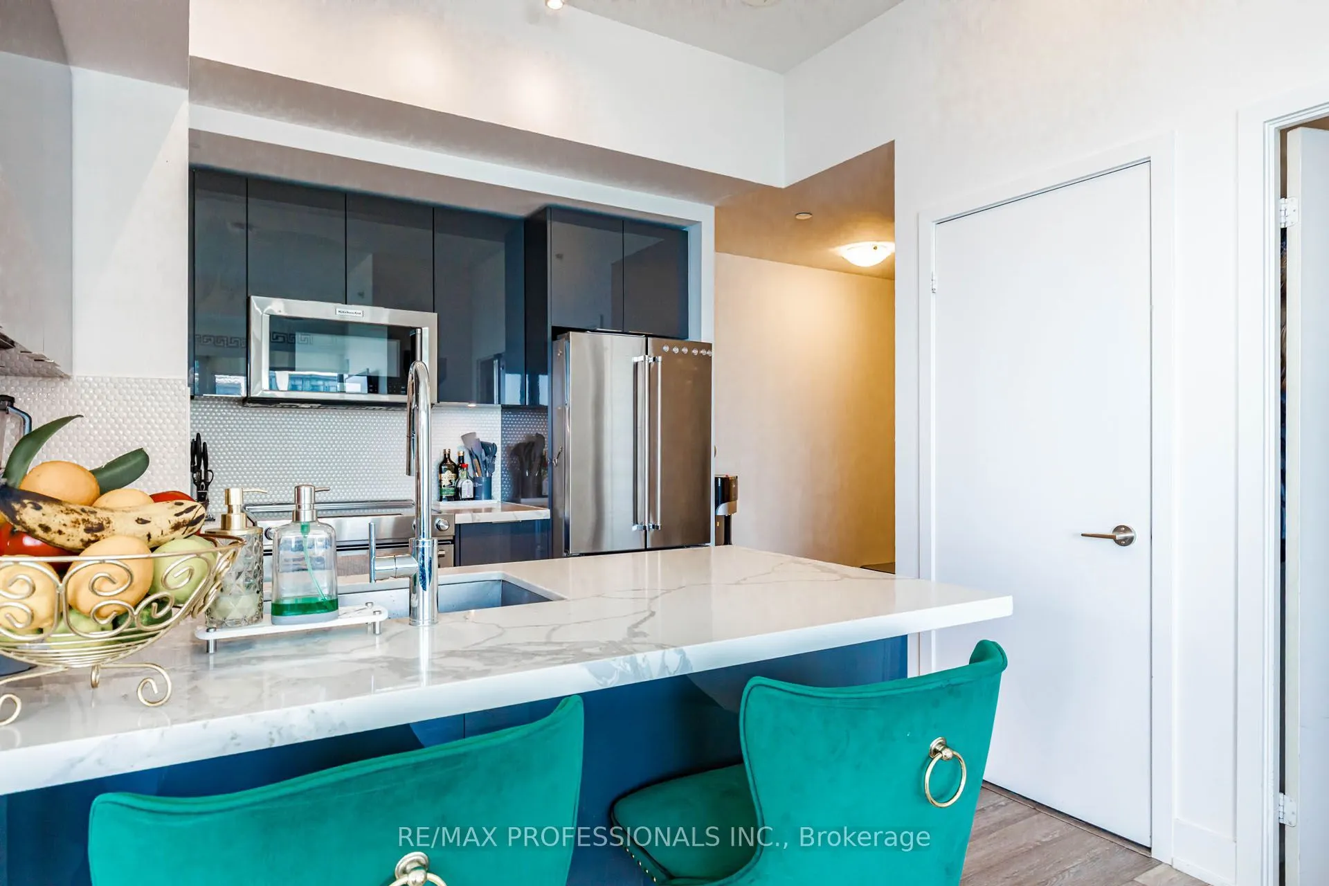20 Shore Breeze Drive #1107