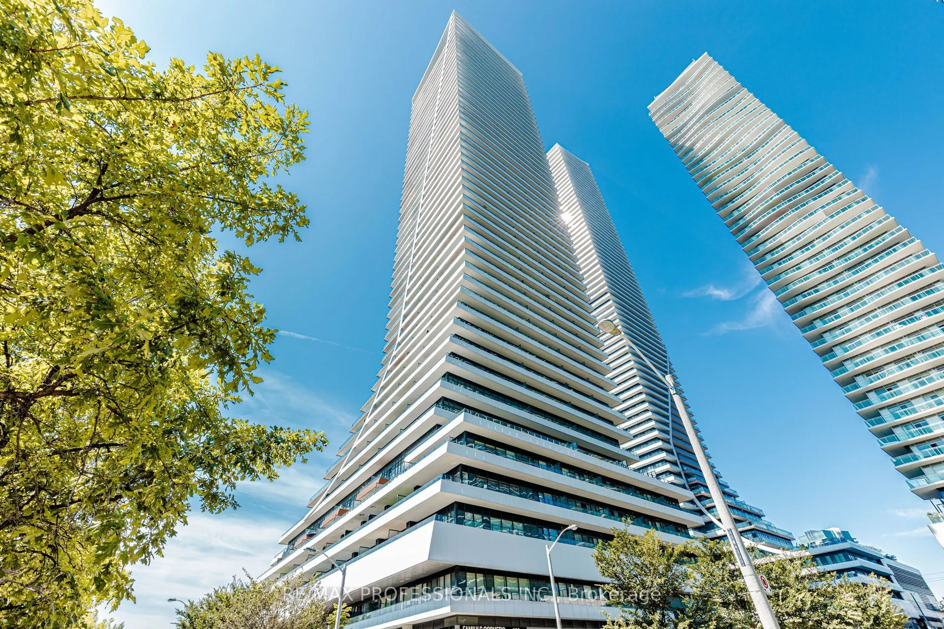 20 Shore Breeze Drive #1107