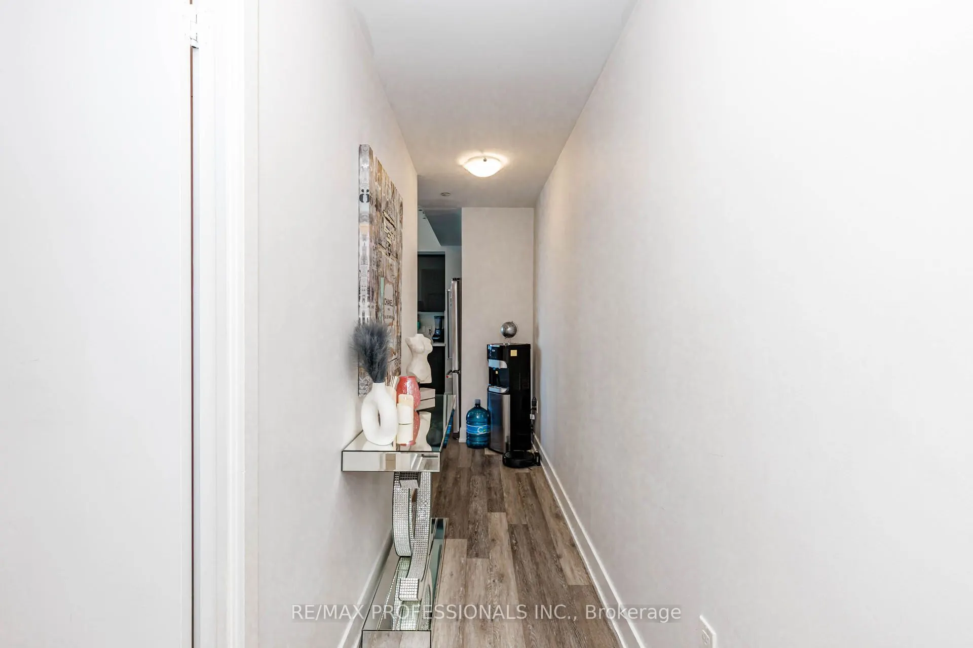 20 Shore Breeze Drive #1107