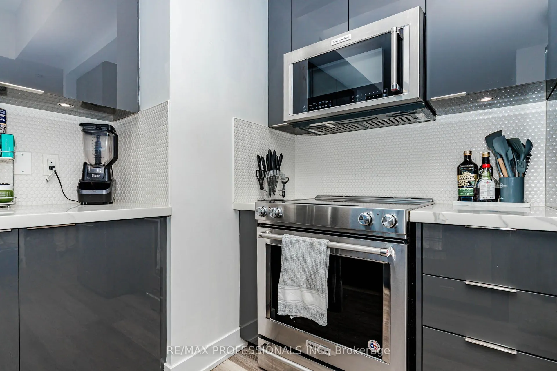 20 Shore Breeze Drive #1107