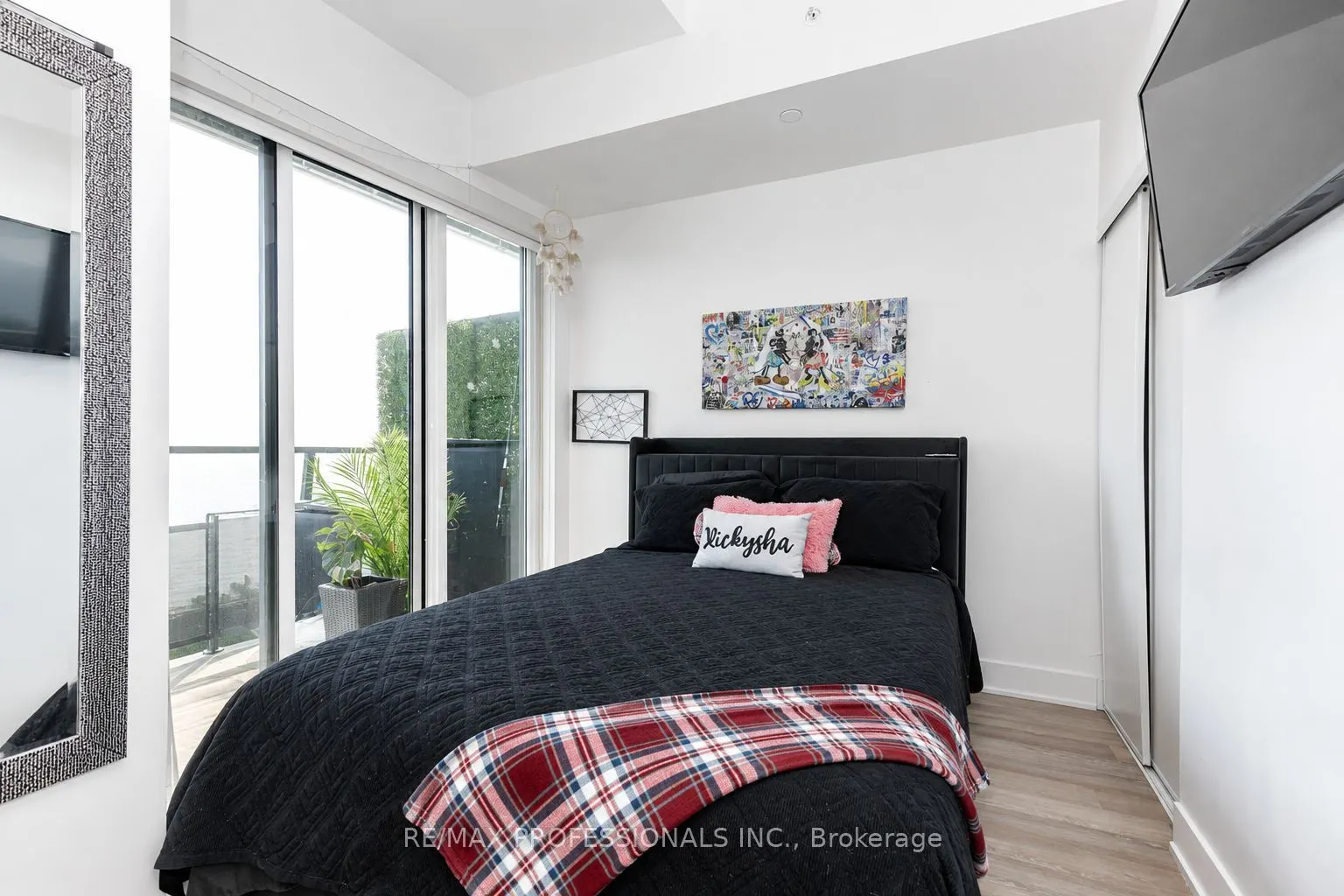 20 Shore Breeze Drive #1107